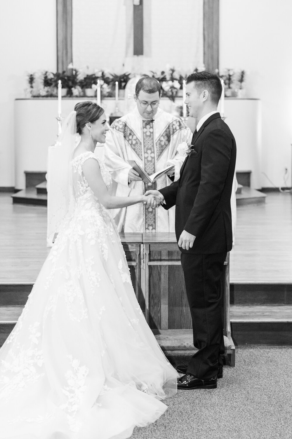 hartford-city-hall-wedding-ceremony-bride-groom-holding-hands