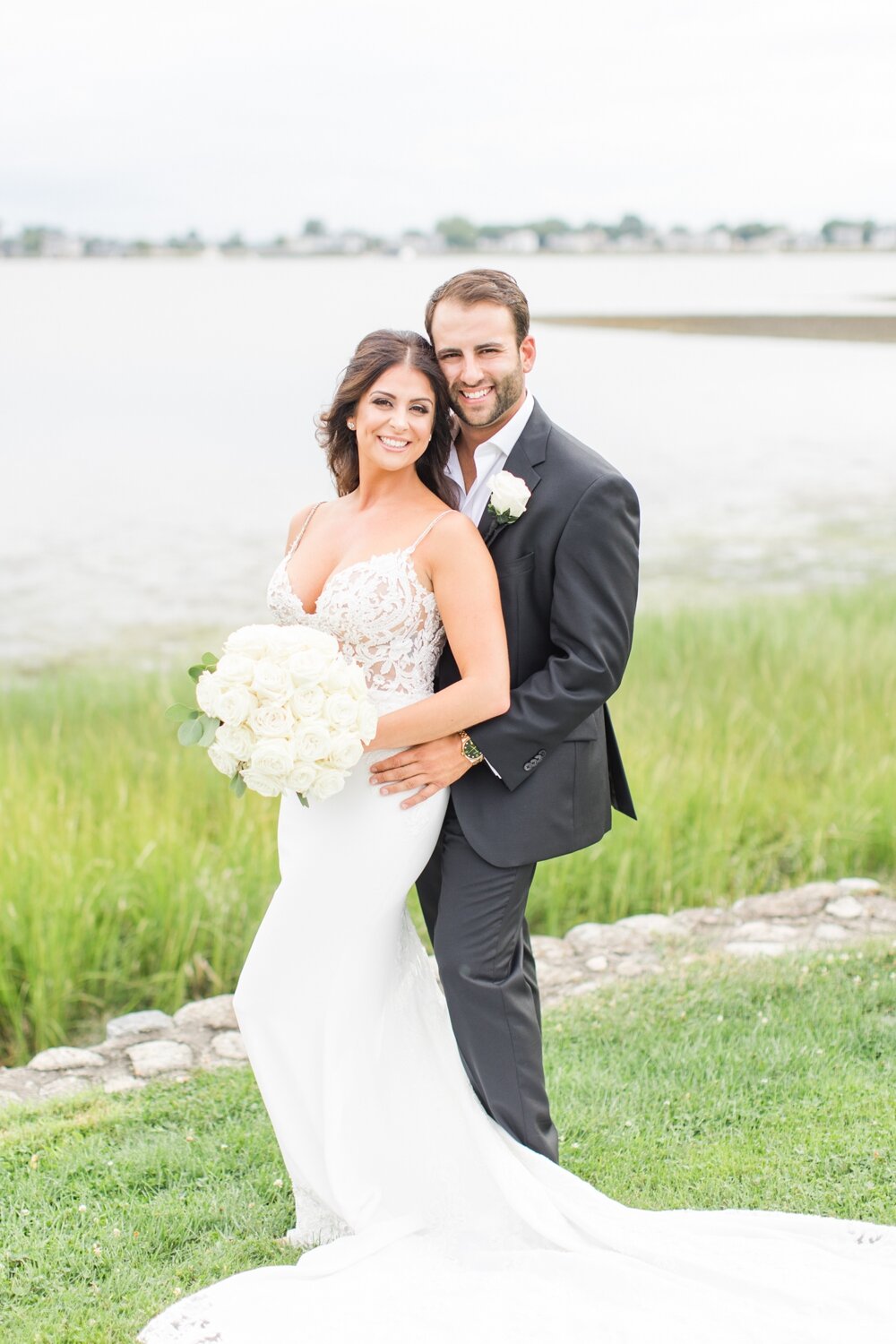 modern-summer-wedding-inn-at-longshore-westport-connecticut-photographer-shaina-lee-photography