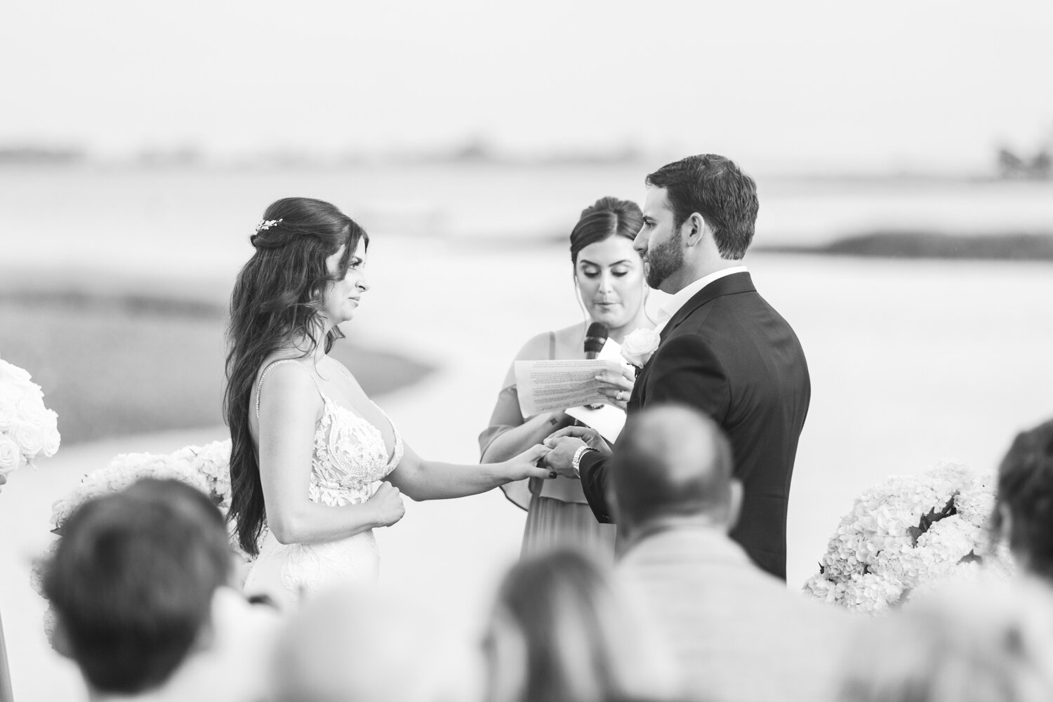 modern-summer-wedding-inn-at-longshore-westport-connecticut-photographer-shaina-lee-photography