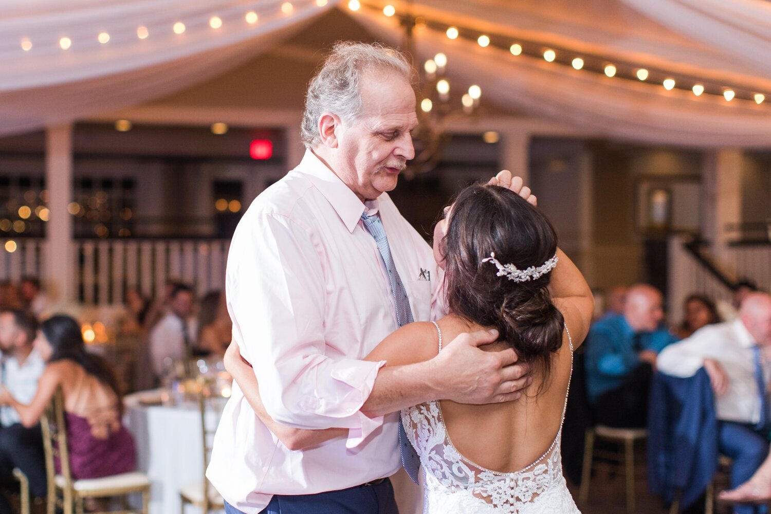 modern-summer-wedding-inn-at-longshore-westport-connecticut-photographer-shaina-lee-photography