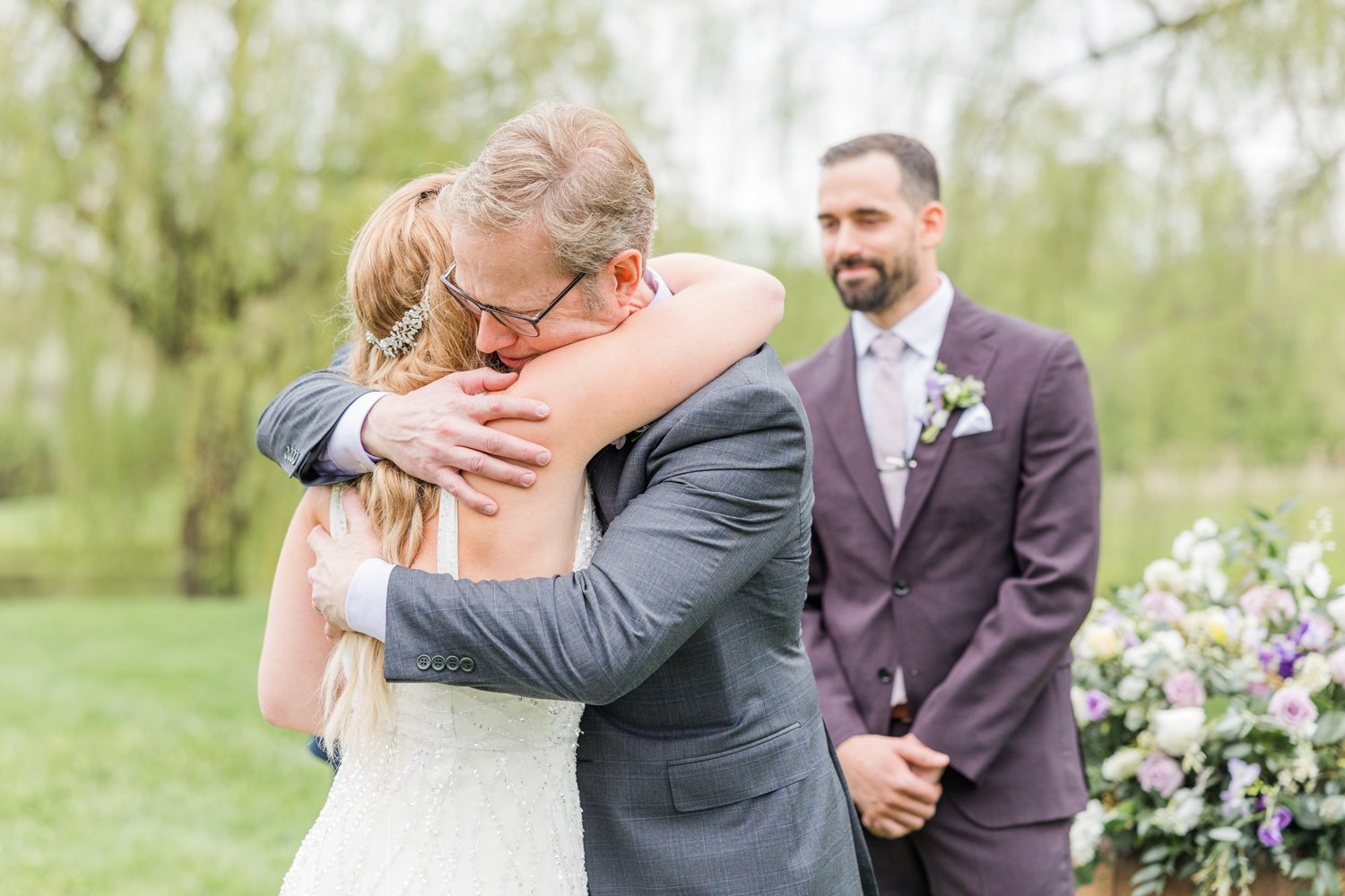 spring-wedding-the-barns-at-wesleyan-hills-middletown-connecticut-photographer-shaina-lee-photography