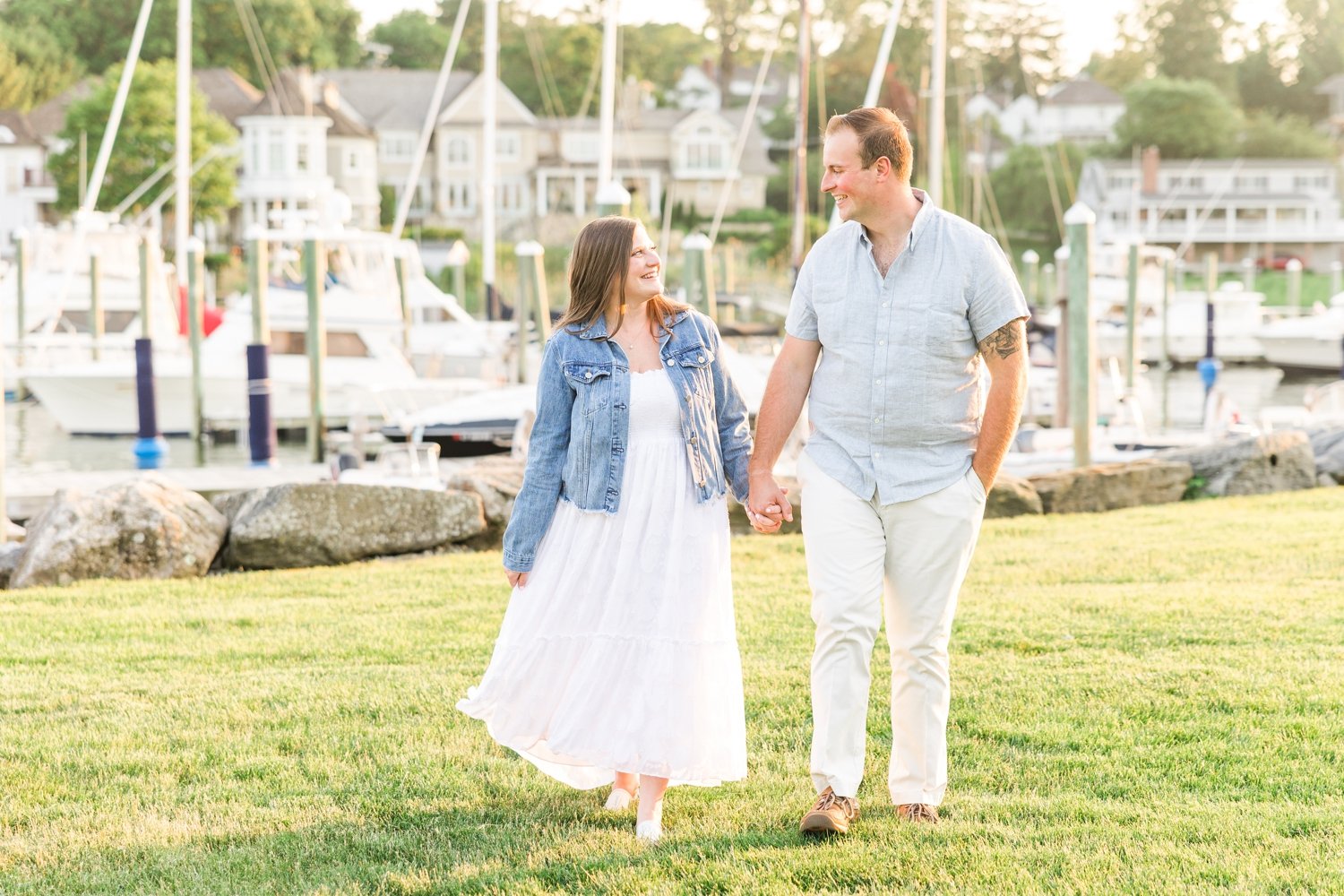 greenwich-boat-yacht-club-engagement-session-connecticut-wedding-photographer-shaina-lee-photography