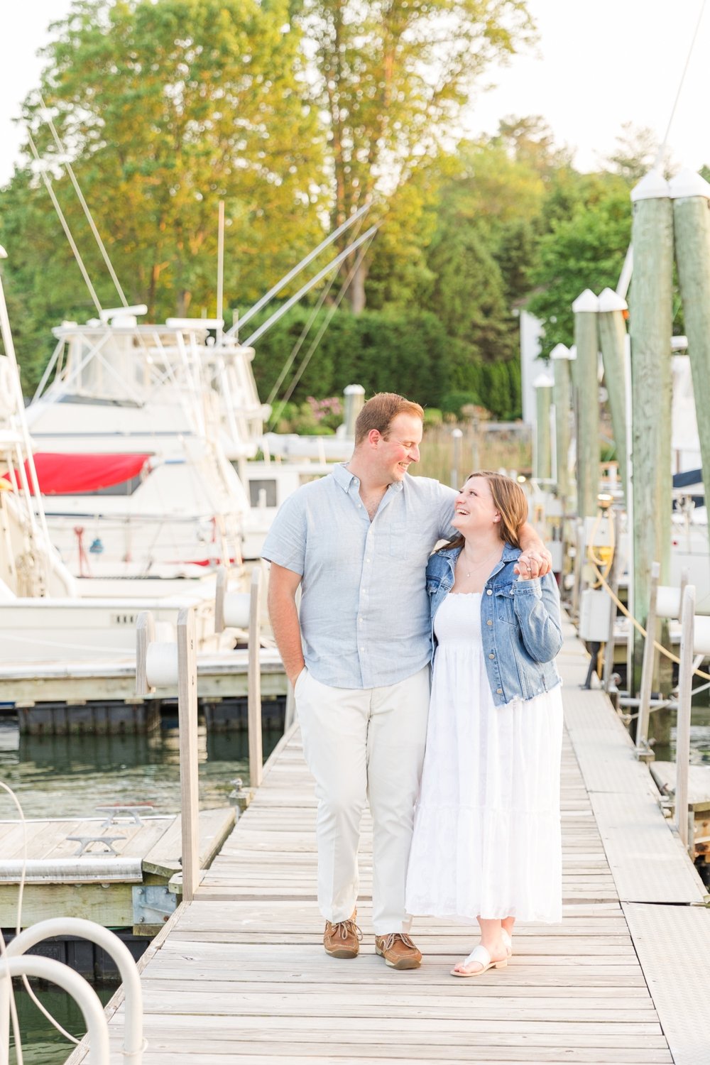 greenwich-boat-yacht-club-engagement-session-connecticut-wedding-photographer-shaina-lee-photography