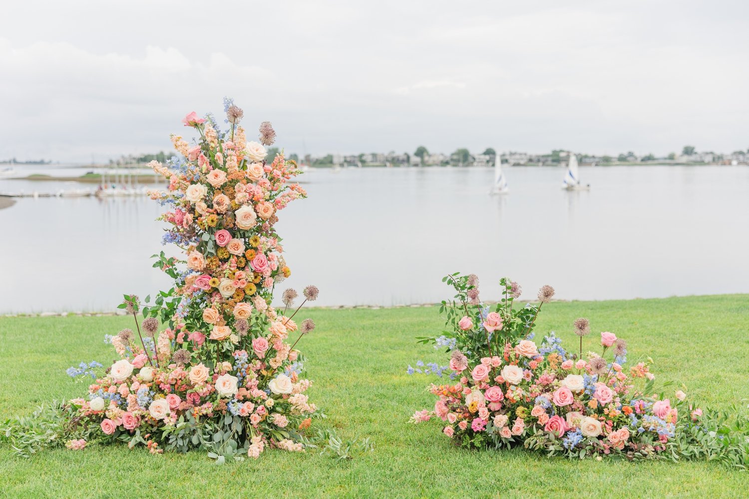 colorful-summer-wedding-the-inn-at-longshore-westport-connecticut-photographer-shaina-lee-photography