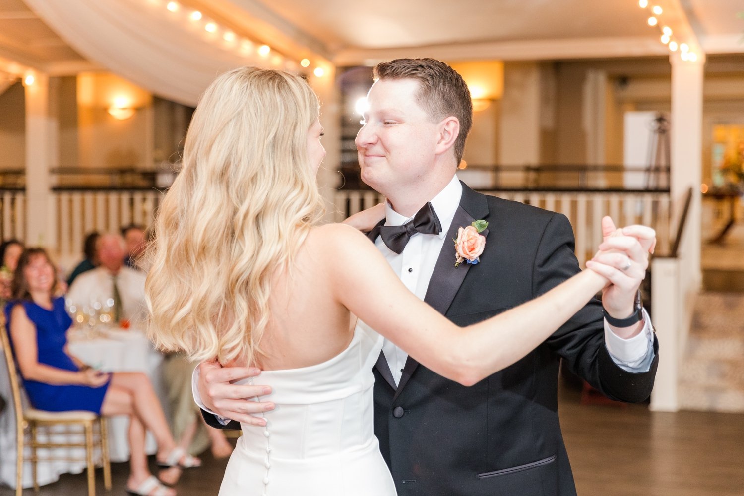 colorful-summer-wedding-the-inn-at-longshore-westport-connecticut-photographer-shaina-lee-photography