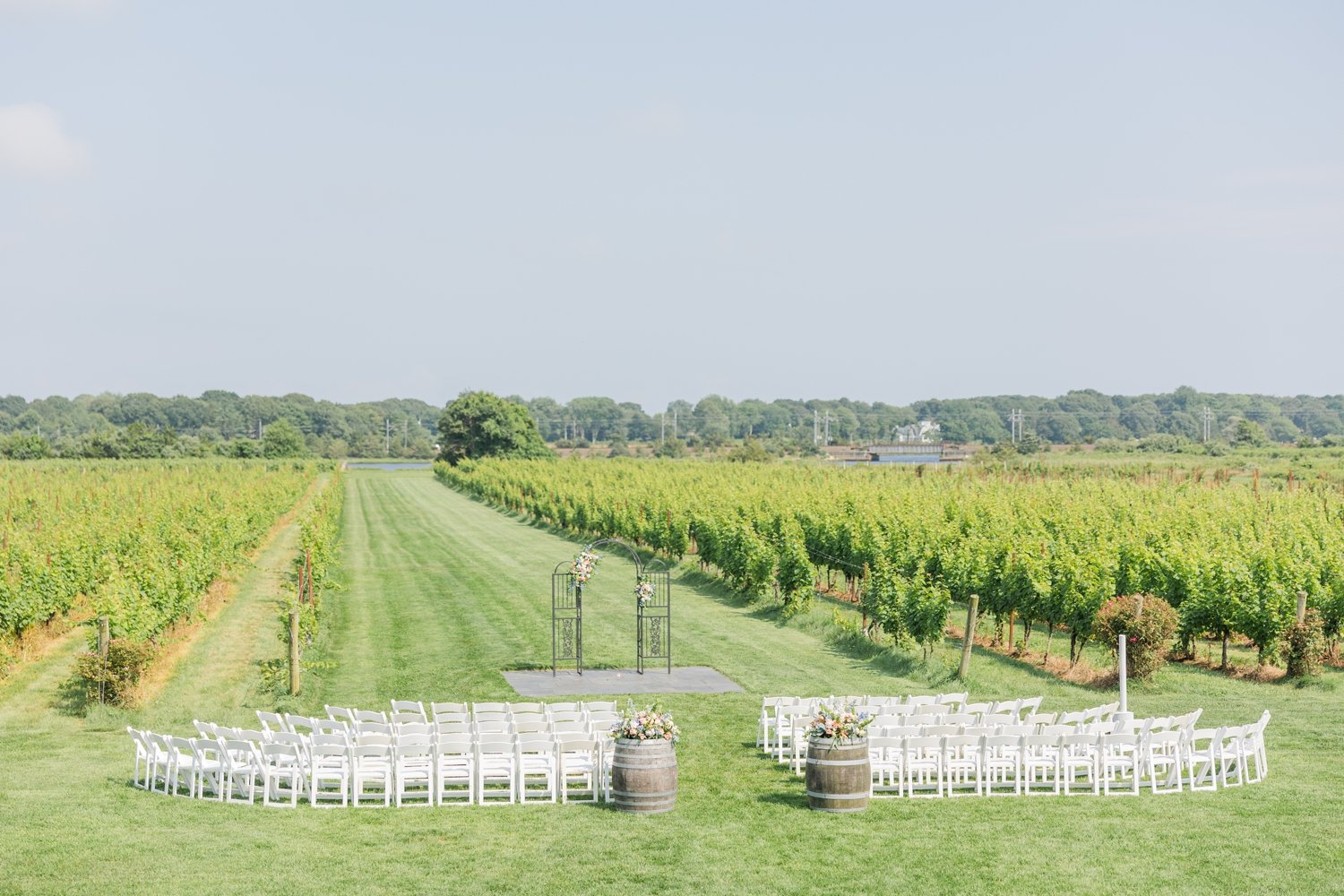 saltwater-farm-vineyard-wedding-stonington-connecticut-photographer-shaina-lee-photography