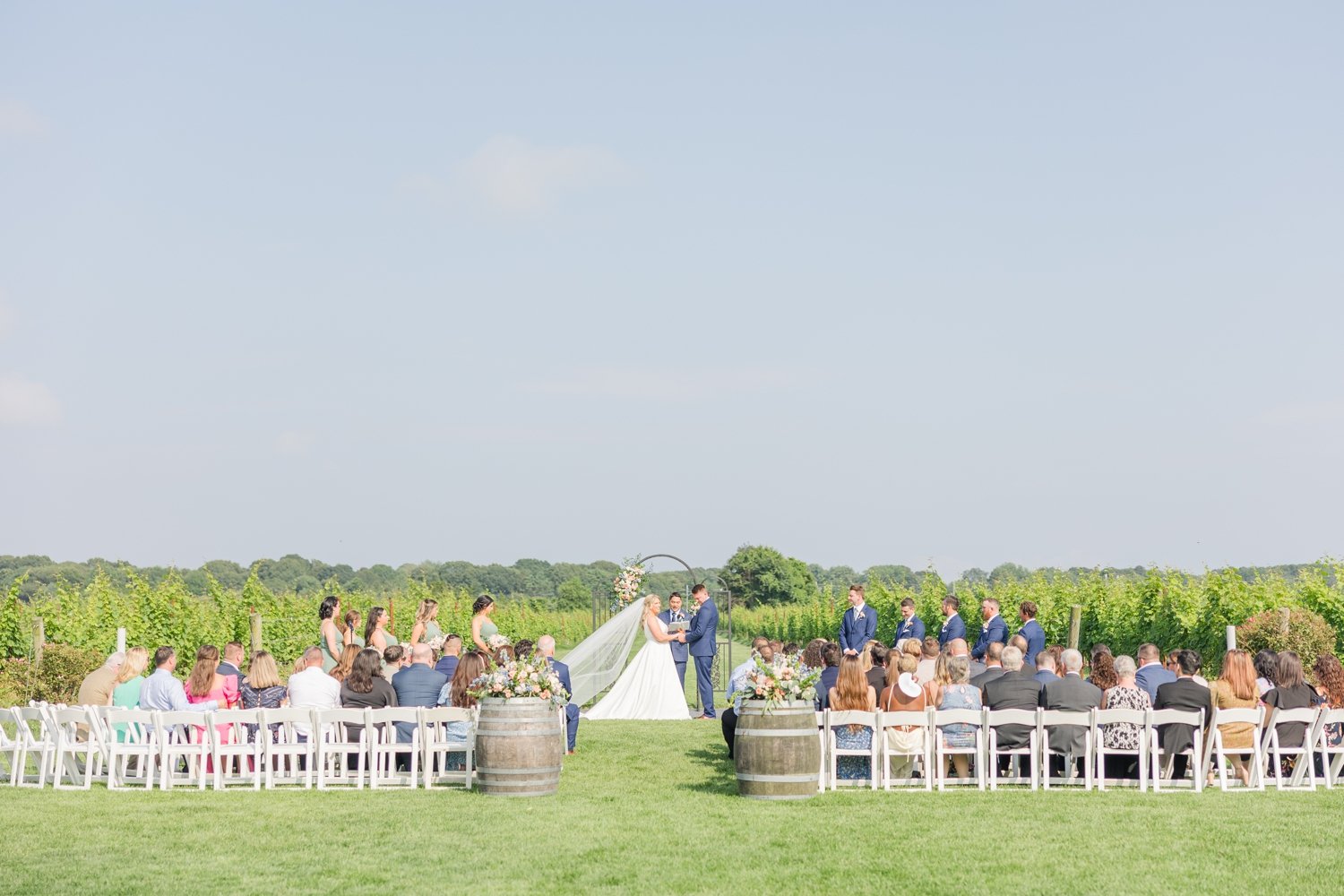 saltwater-farm-vineyard-wedding-stonington-connecticut-photographer-shaina-lee-photography