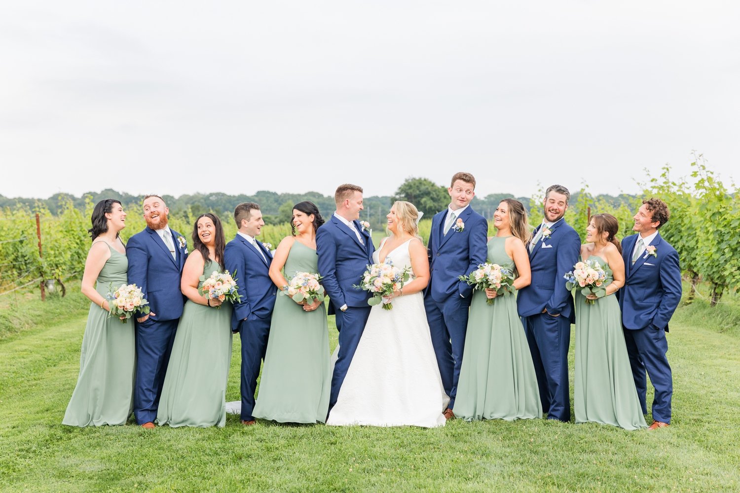 saltwater-farm-vineyard-wedding-stonington-connecticut-photographer-shaina-lee-photography