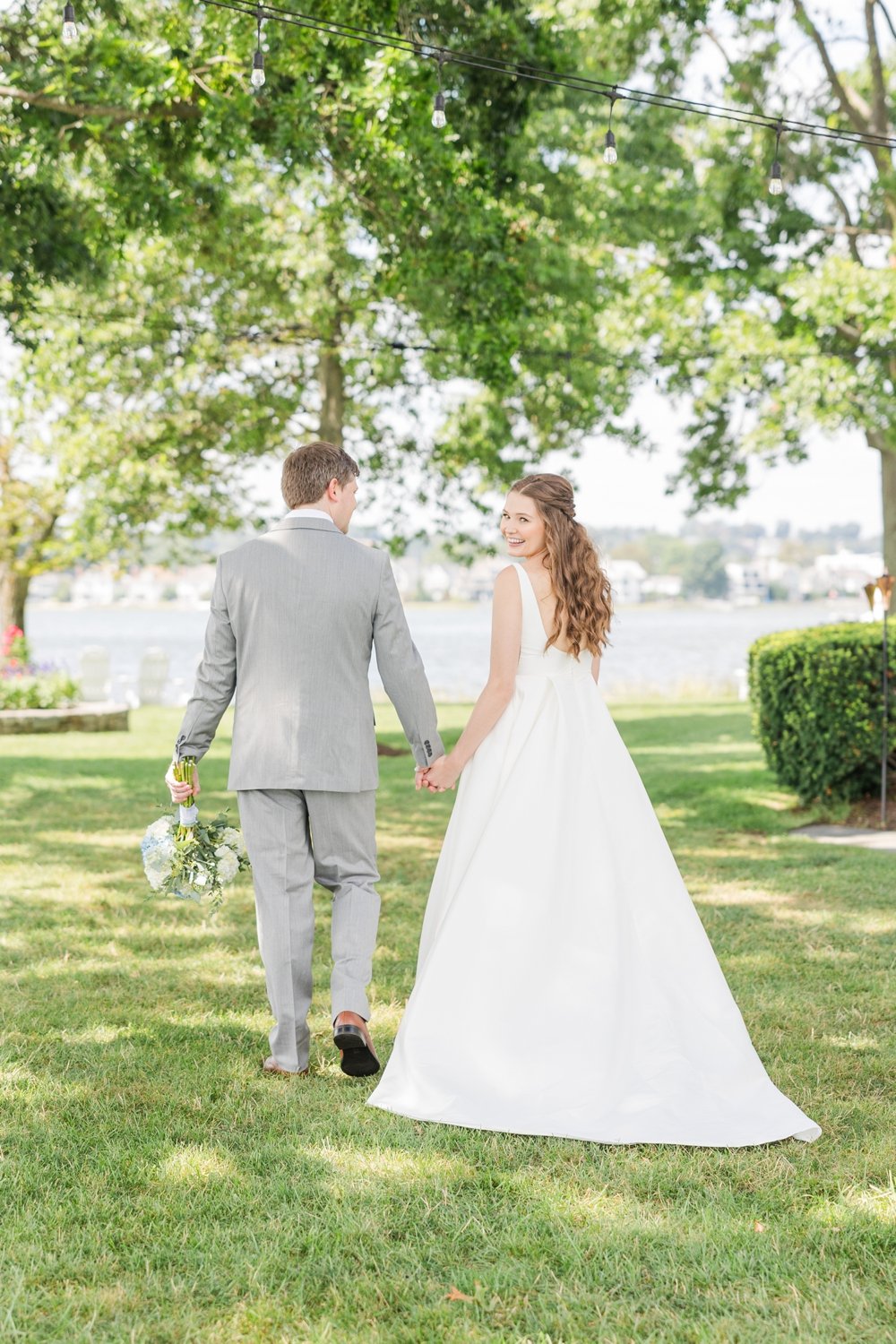 hydrangea-inspired-coastal-summer-wedding-norwalk-connecticut-photographer-shaina-lee-photography