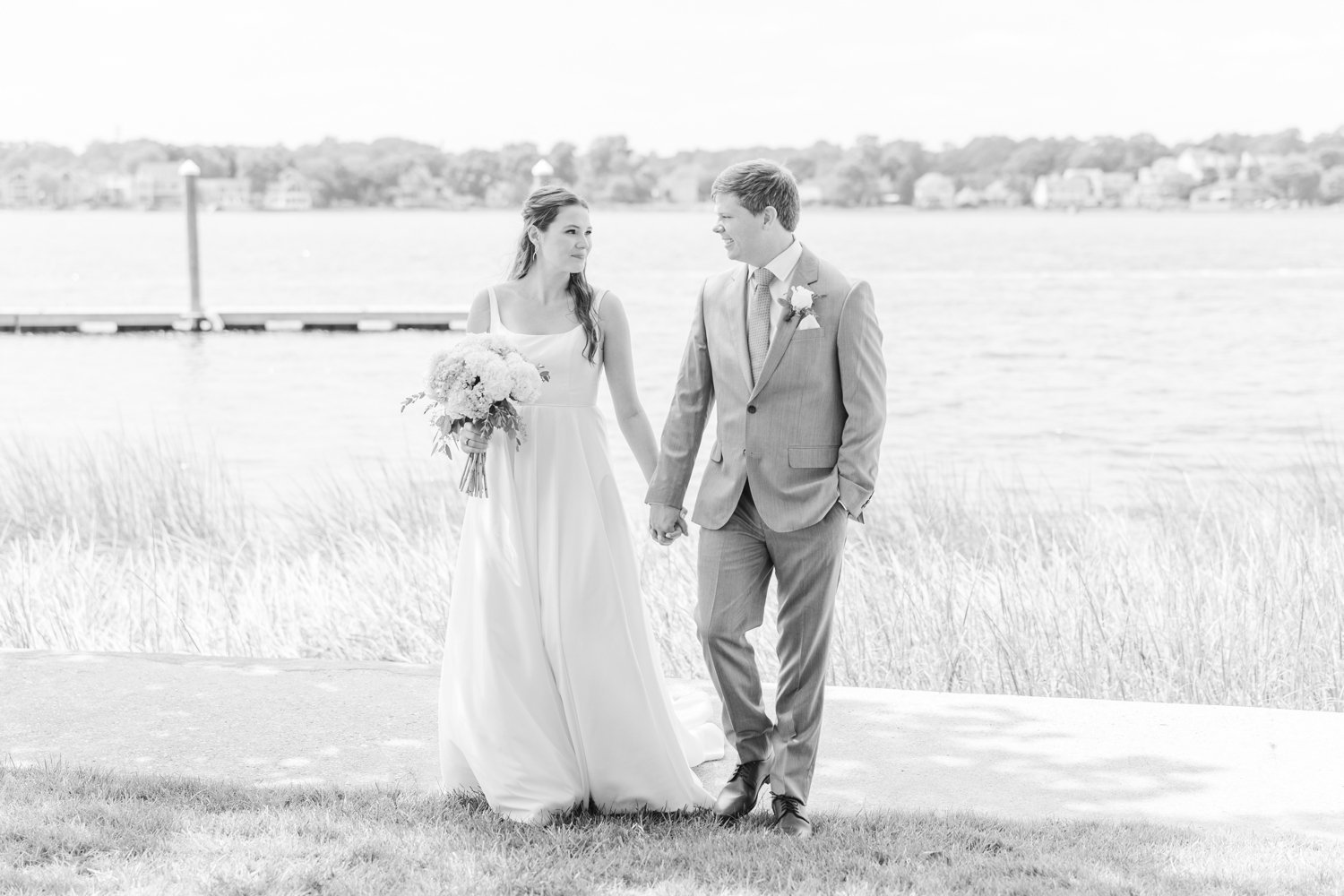 hydrangea-inspired-coastal-summer-wedding-norwalk-connecticut-photographer-shaina-lee-photography