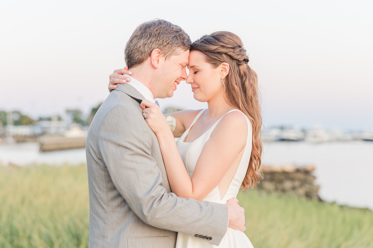 hydrangea-inspired-coastal-summer-wedding-norwalk-connecticut-photographer-shaina-lee-photography