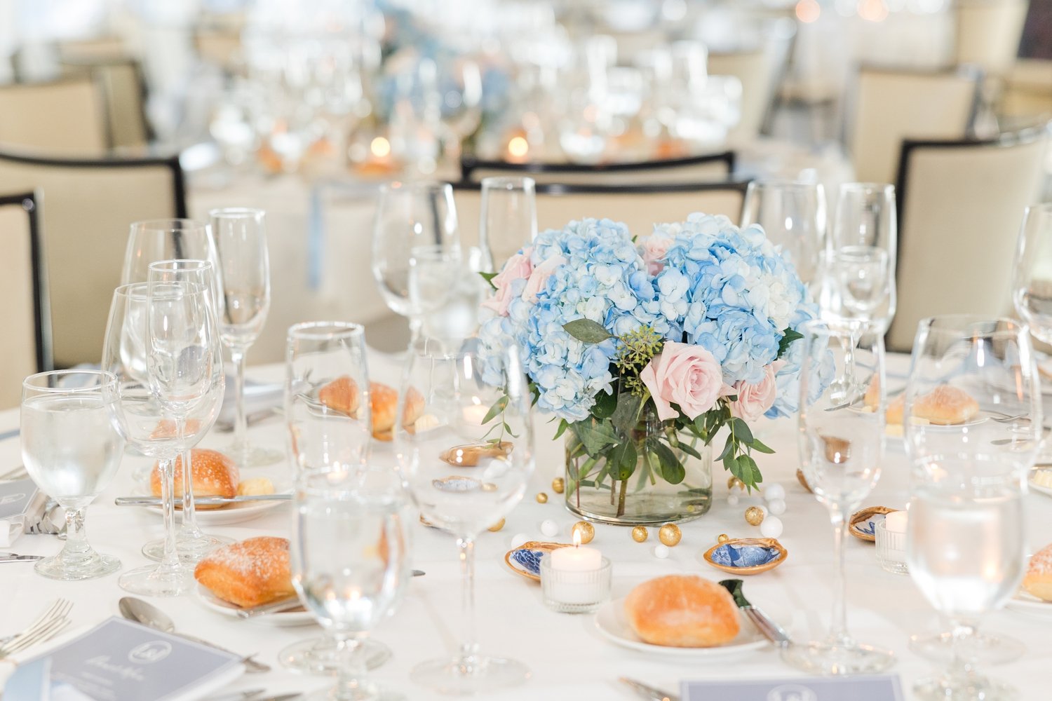 hydrangea-inspired-coastal-summer-wedding-norwalk-connecticut-photographer-shaina-lee-photography