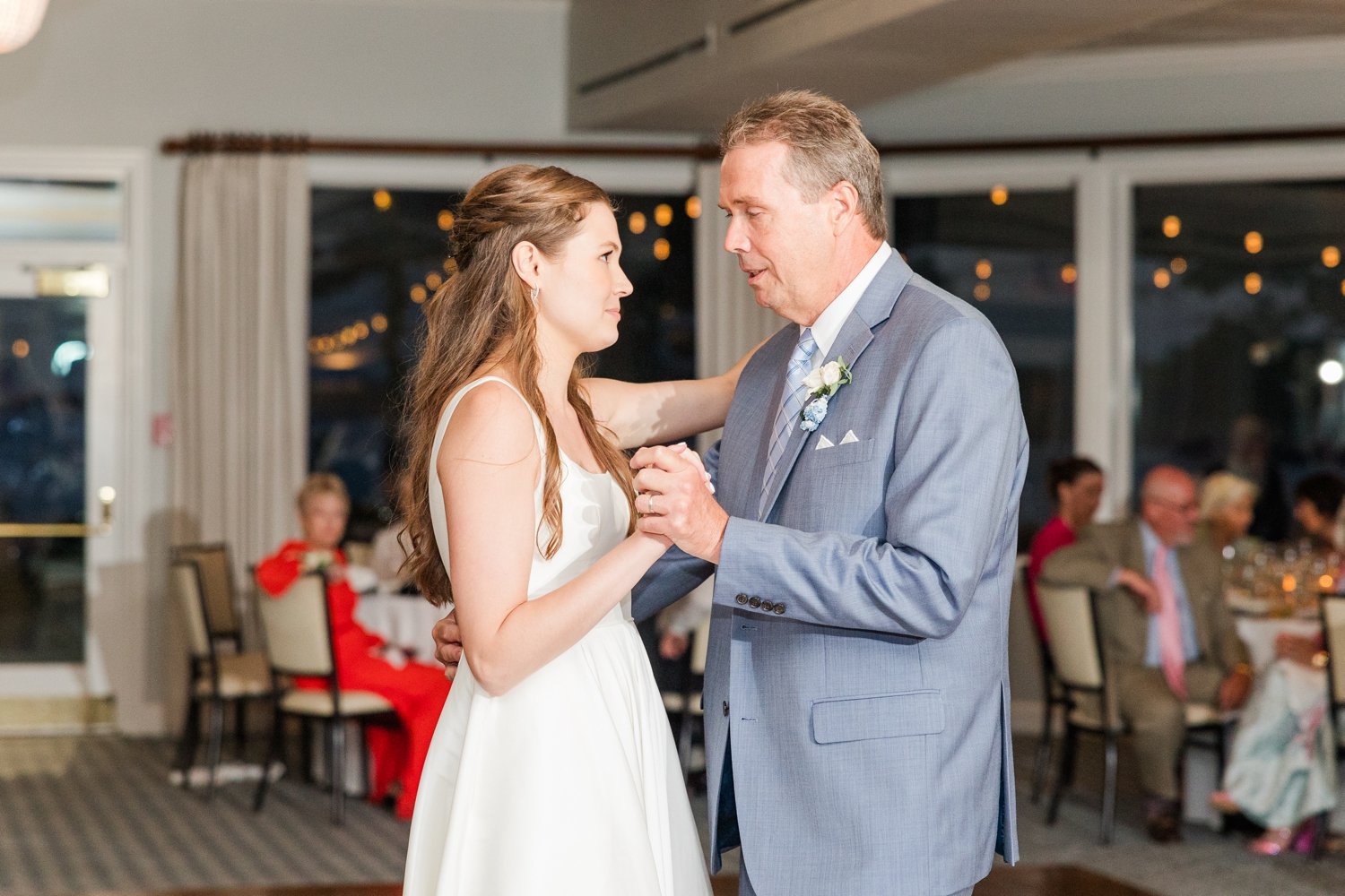 hydrangea-inspired-coastal-summer-wedding-norwalk-connecticut-photographer-shaina-lee-photography