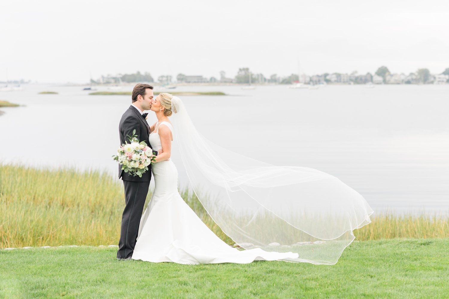 classic-new-england-wedding-the-inn-at-longshore-westport-connecticut-photographer-shaina-lee-photography