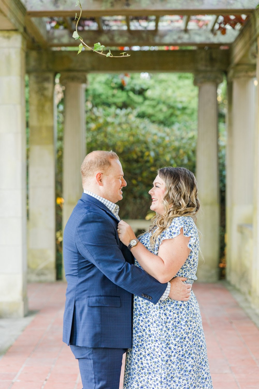 fall-engagement-session-eolia-mansion-waterford-connecticut-photographer-shaina-lee-photography