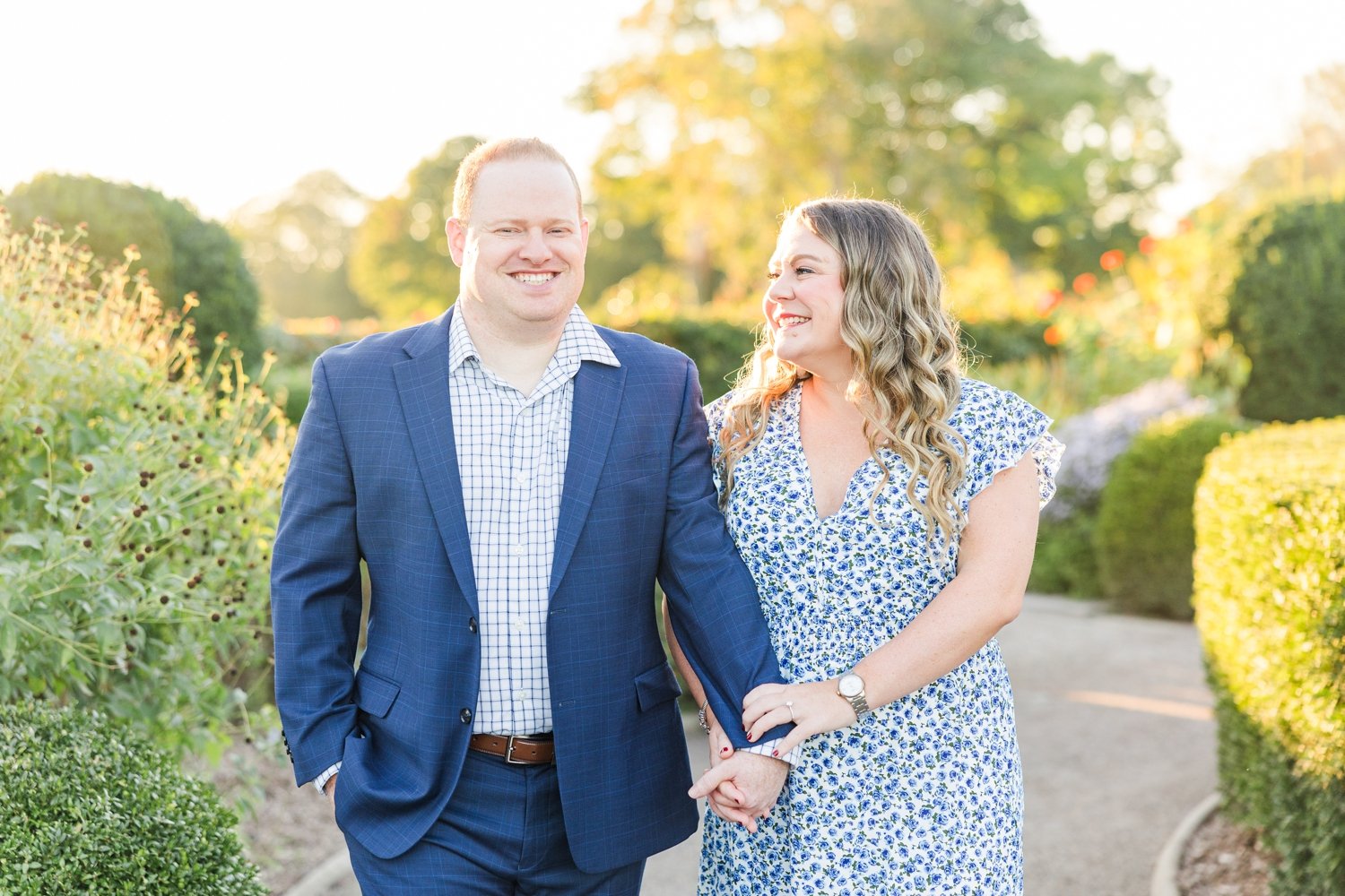 fall-engagement-session-eolia-mansion-waterford-connecticut-photographer-shaina-lee-photography