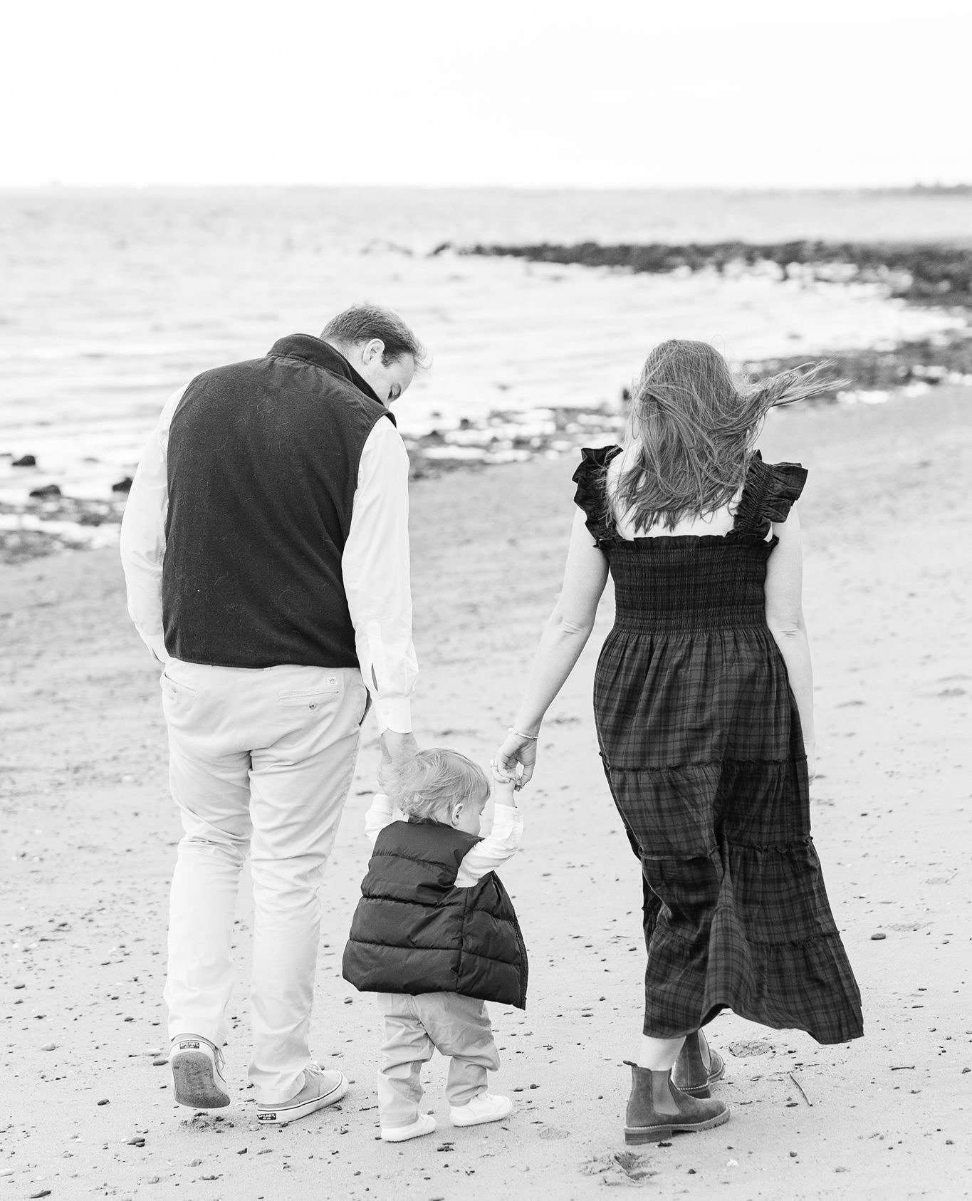 It may only be the second week of January, but I&rsquo;ve already gotten several inquiries for 2026 family sessions!  I open up my family session dates every year starting in February, and if you&rsquo;re on my email list, you&rsquo;ll get first dibs