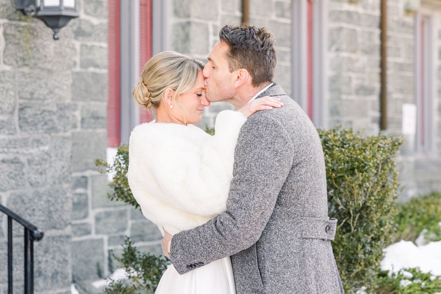 winter-wedding-whitby-castle-rye-new-york-photographer-shaina-lee-photography