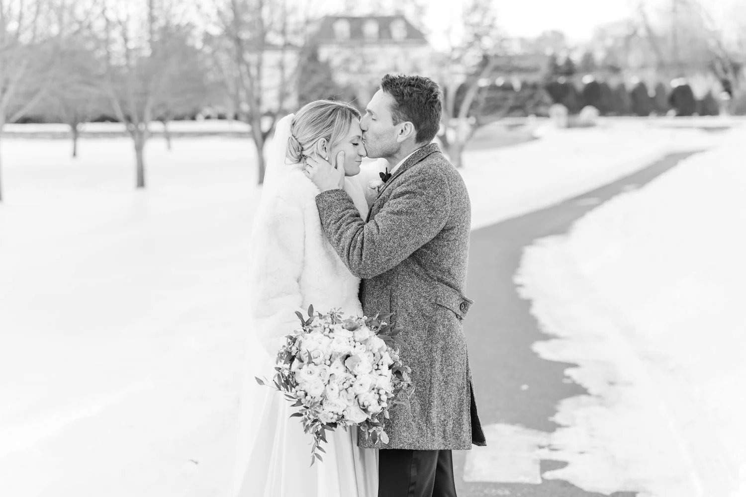 winter-wedding-whitby-castle-rye-new-york-photographer-shaina-lee-photography
