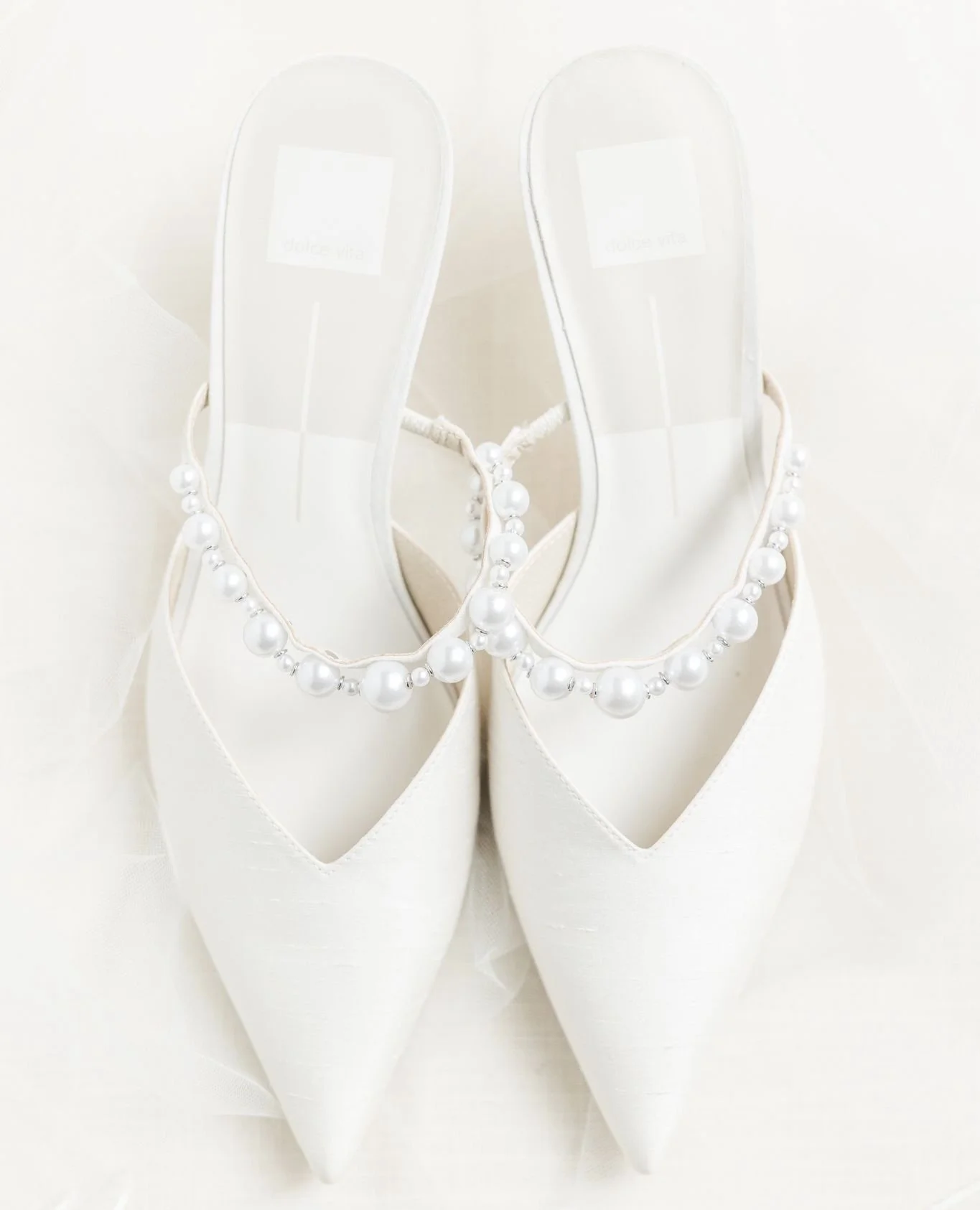 The details you chose with purpose.⁠
The people you love most in one room.⁠
The feeling you never want to forget.⁠
⁠
Wedding photography ensures your memories stay fresh for the decades ahead.⁠
⁠
Venue: @burrmansion⁠
Wedding Planner: @rosehill_events