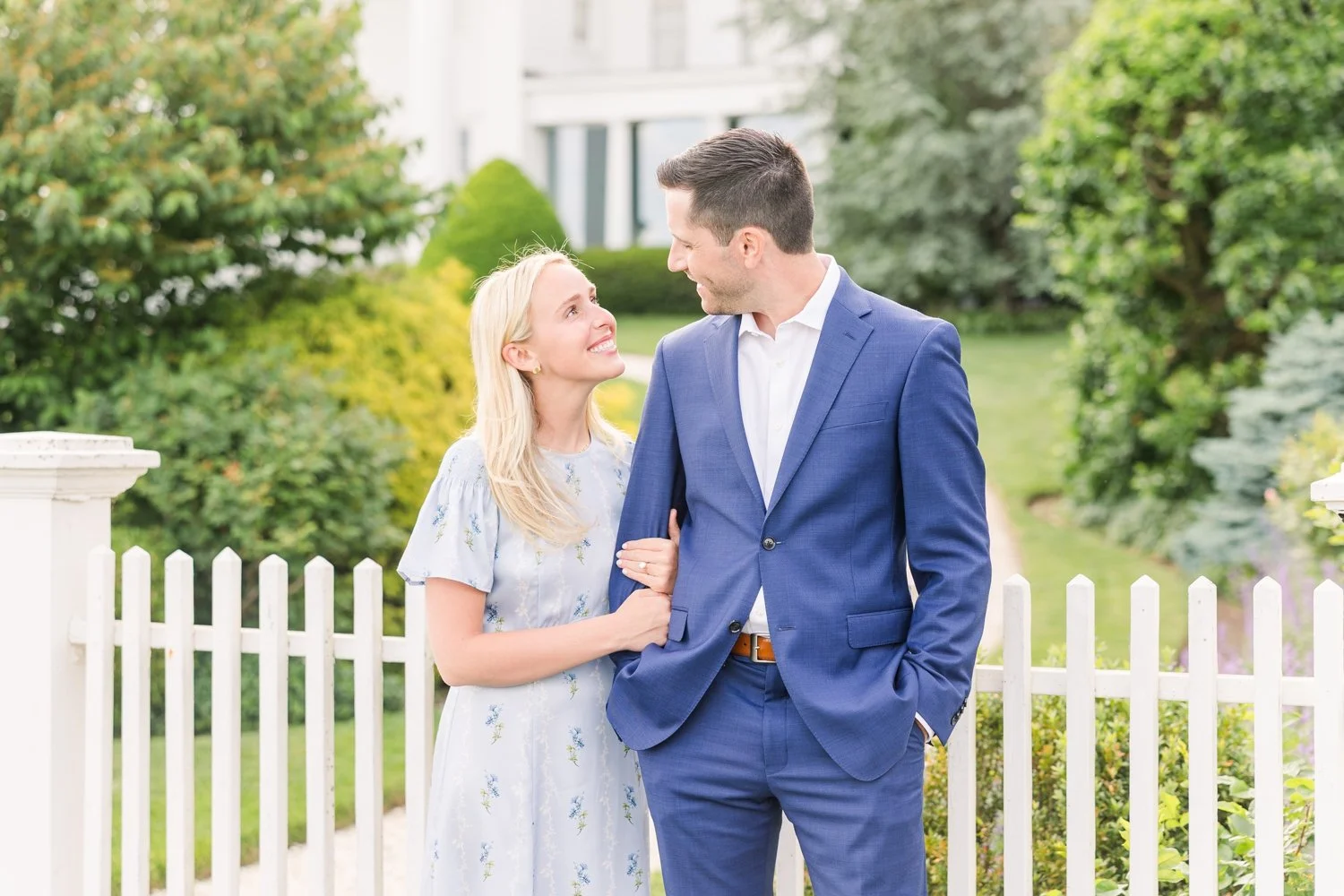 quintessential-new-england-engagement-session-southport-harbor-fairfield-connecticut-wedding-photographer-shaina-lee-photography-photo