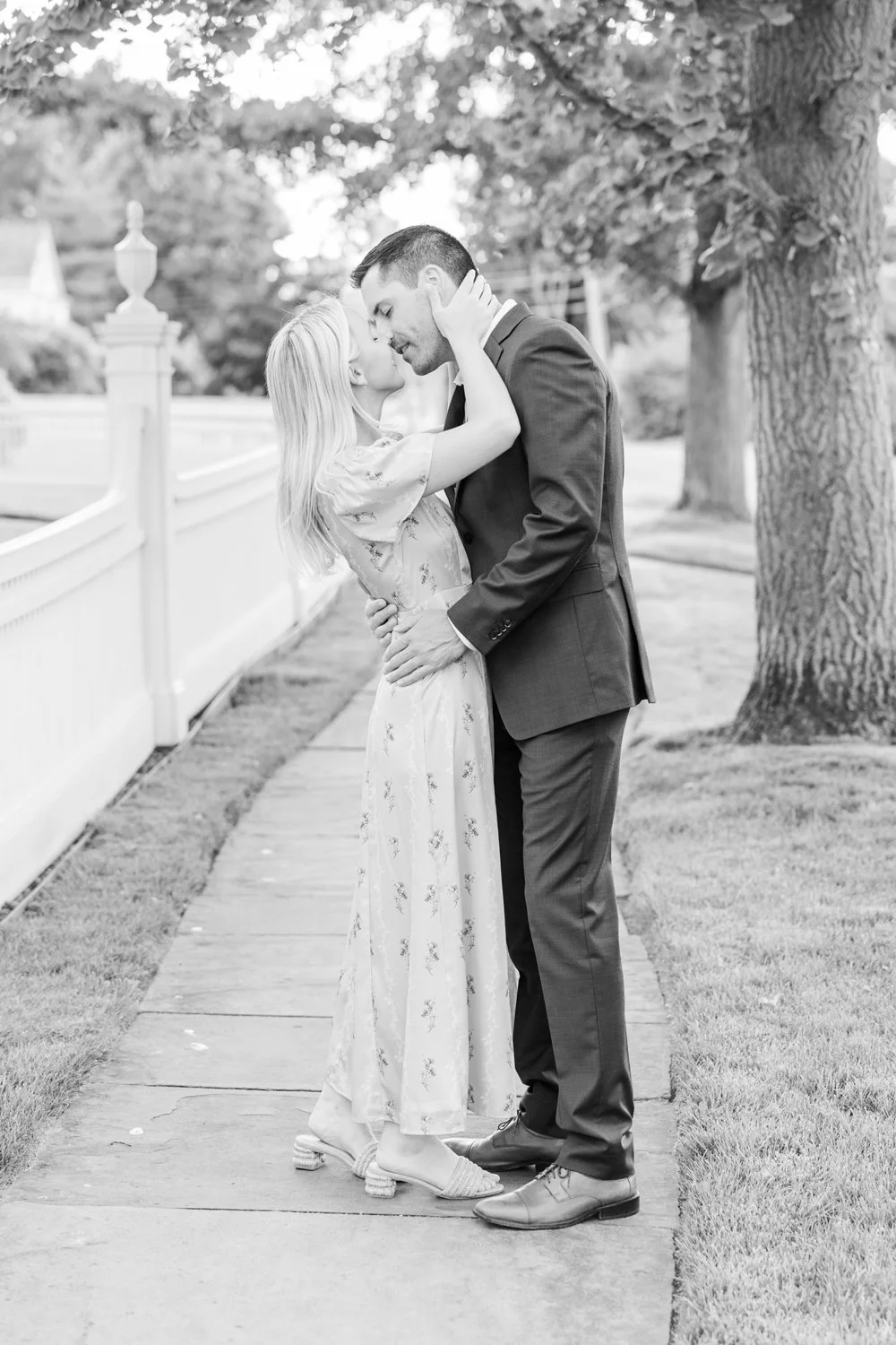 quintessential-new-england-engagement-session-southport-harbor-fairfield-connecticut-wedding-photographer-shaina-lee-photography-photo