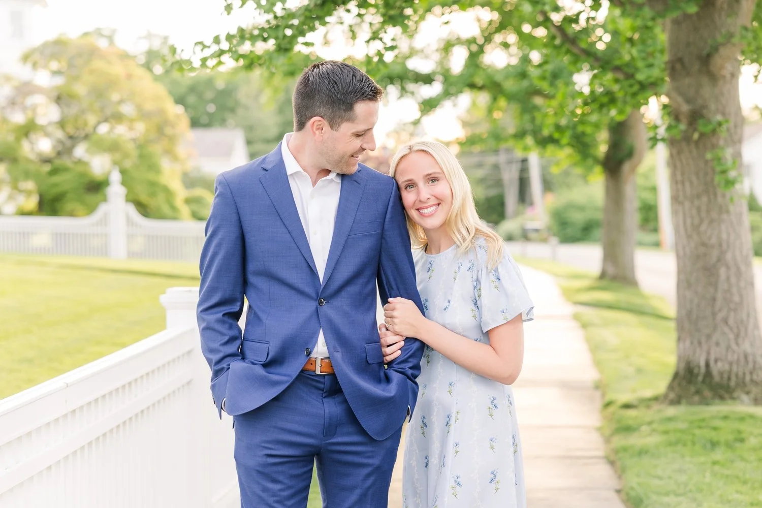 quintessential-new-england-engagement-session-southport-harbor-fairfield-connecticut-wedding-photographer-shaina-lee-photography-photo
