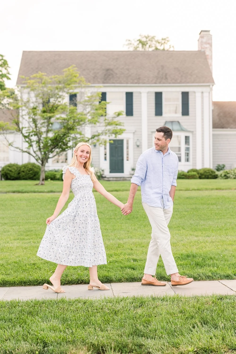 quintessential-new-england-engagement-session-southport-harbor-fairfield-connecticut-wedding-photographer-shaina-lee-photography-photo