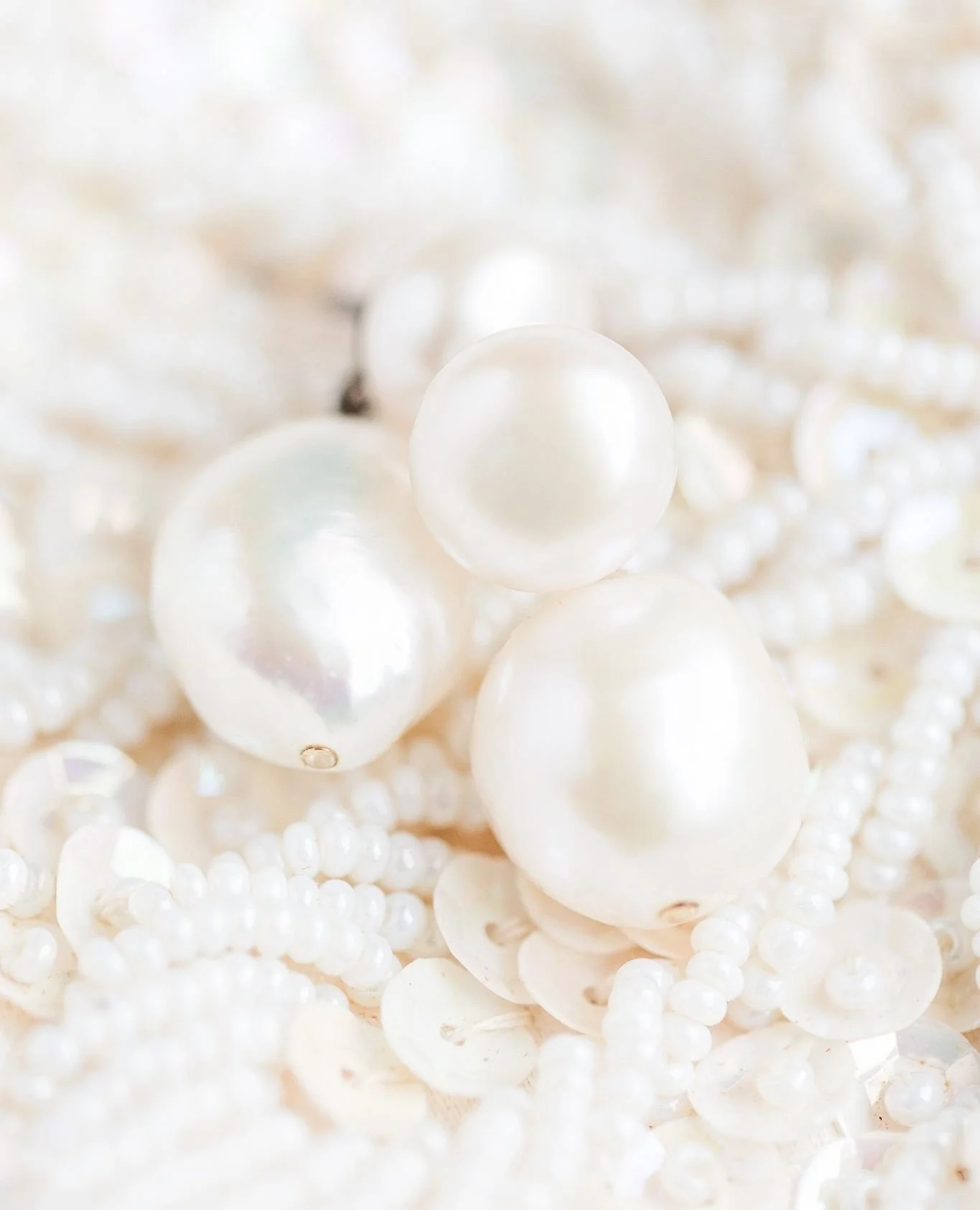 Your wedding details are more than beautiful objects; they&rsquo;re the visual introduction to your story.⁠
⁠
The invitation suite, heirloom jewelry, perfume, cufflinks, handwritten notes&hellip; each piece contributes to the atmosphere and identity 