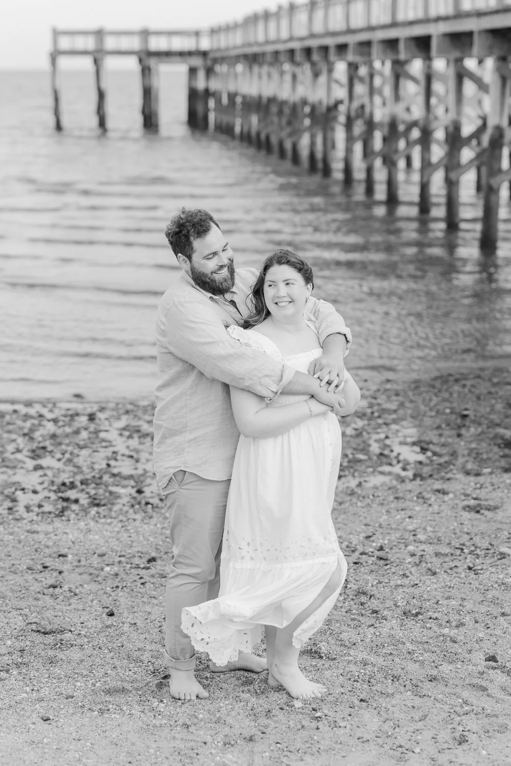 coastal-summer-engagement-session-milford-connecticut-photographer-shaina-lee-photography