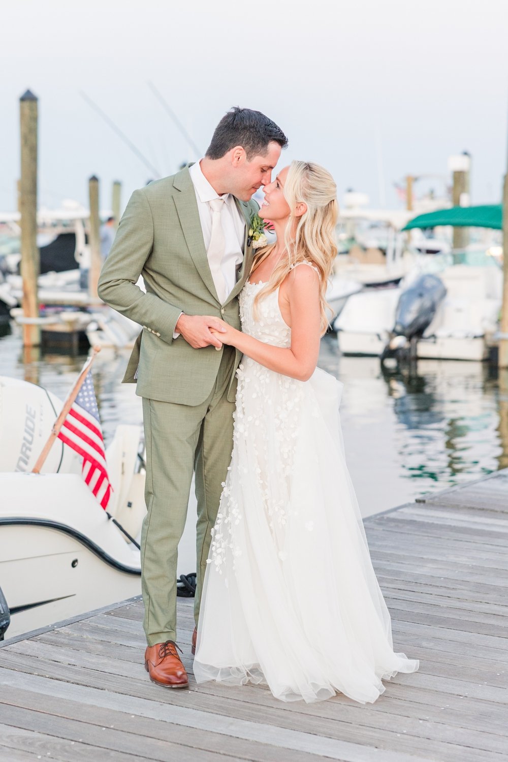 pine-orchard-yacht-country-club-summer-wedding-branford-connecticut-photographer-shaina-lee-photography