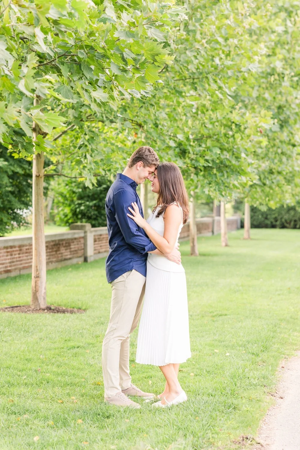 fall-engagement-session-waveny-house-new-canaan-connecticut
