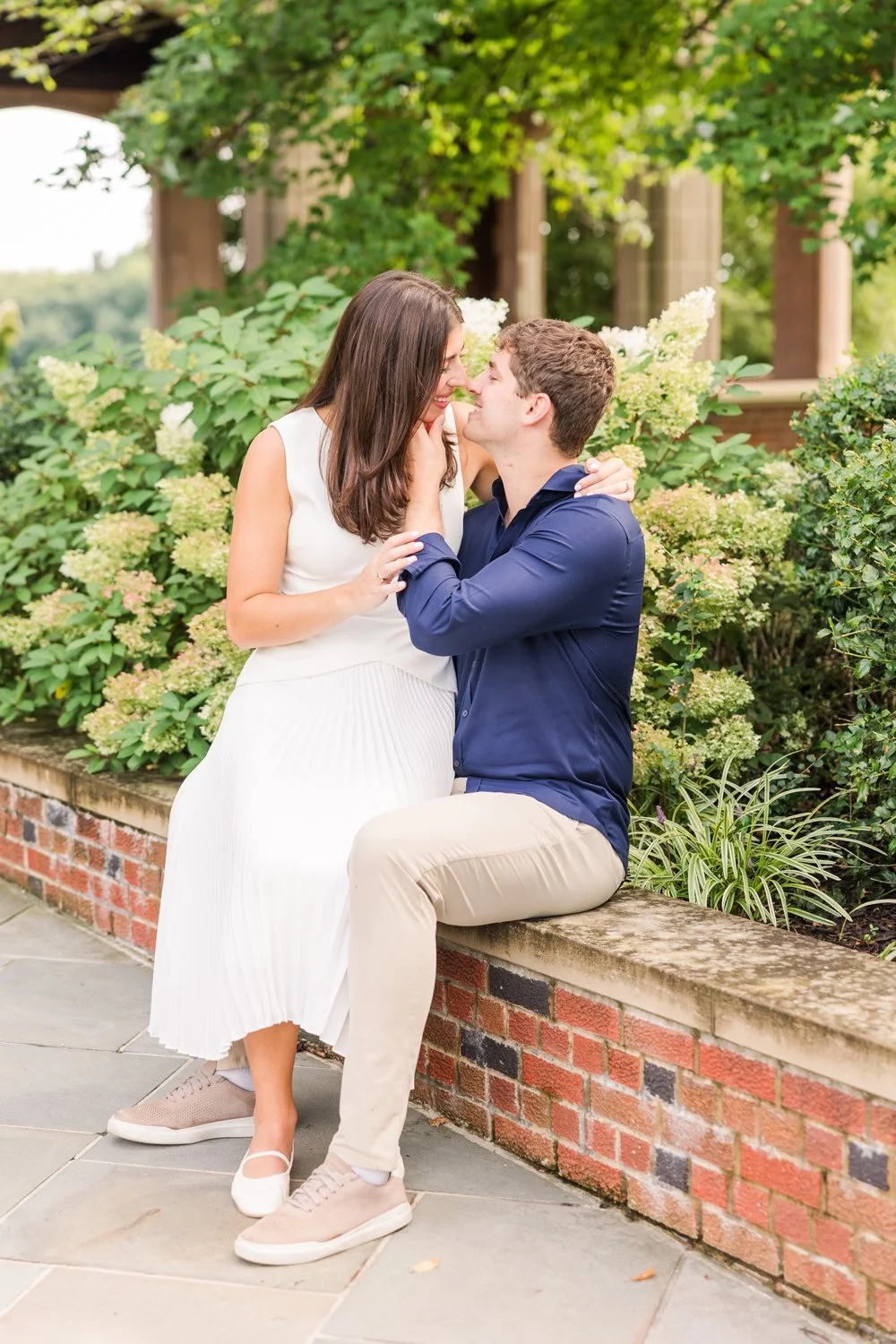fall-engagement-session-waveny-house-new-canaan-connecticut