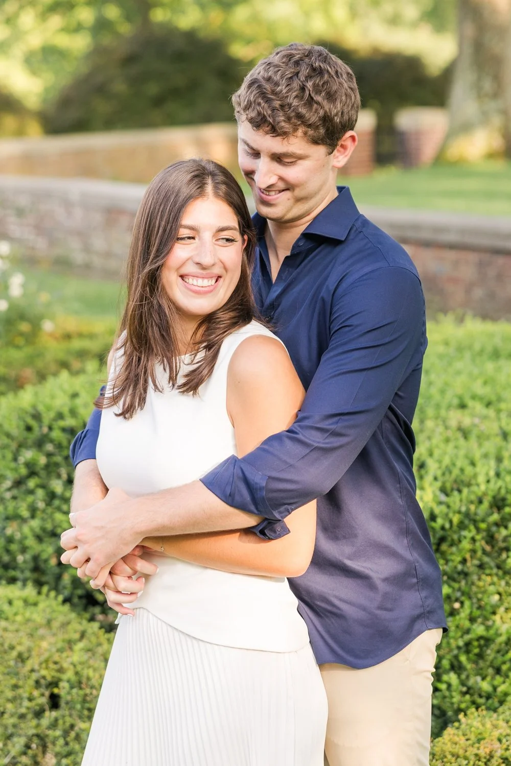 fall-engagement-session-waveny-house-new-canaan-connecticut