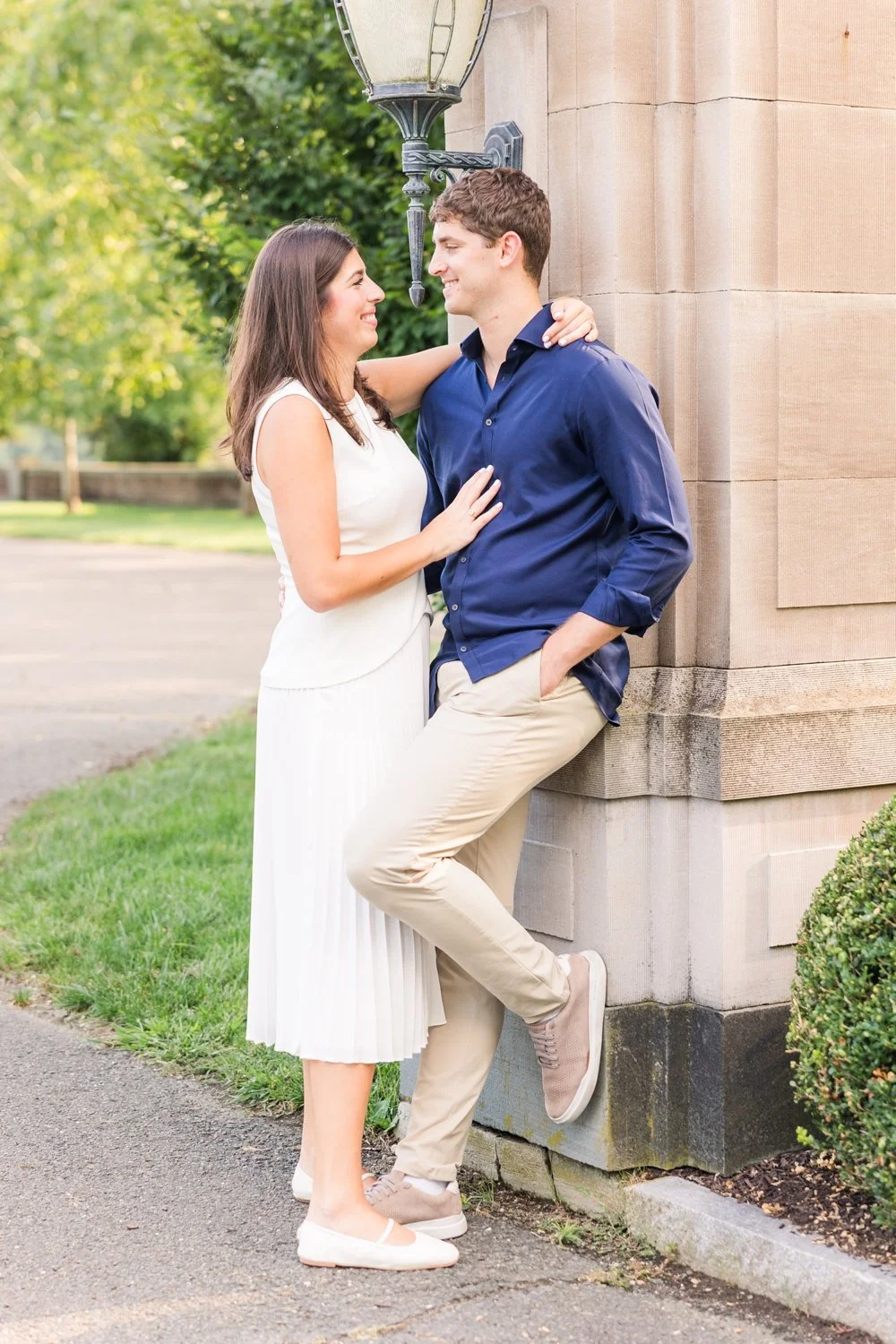 fall-engagement-session-waveny-house-new-canaan-connecticut
