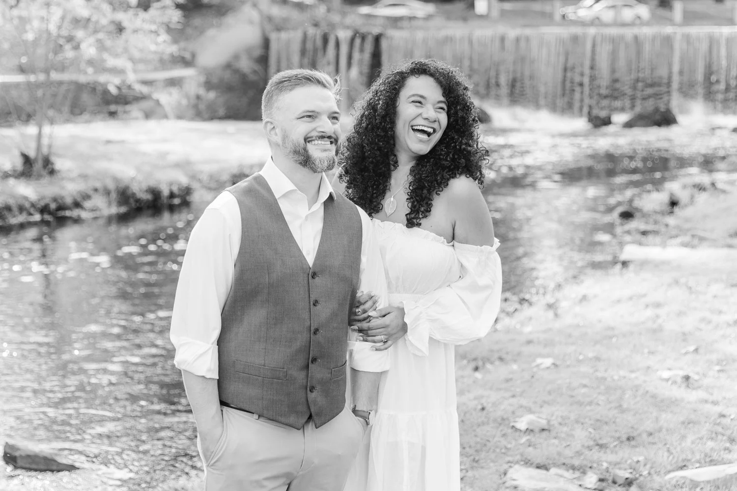 downtown-milford-connecticut-engagement-session-photographer-shaina-lee-photography