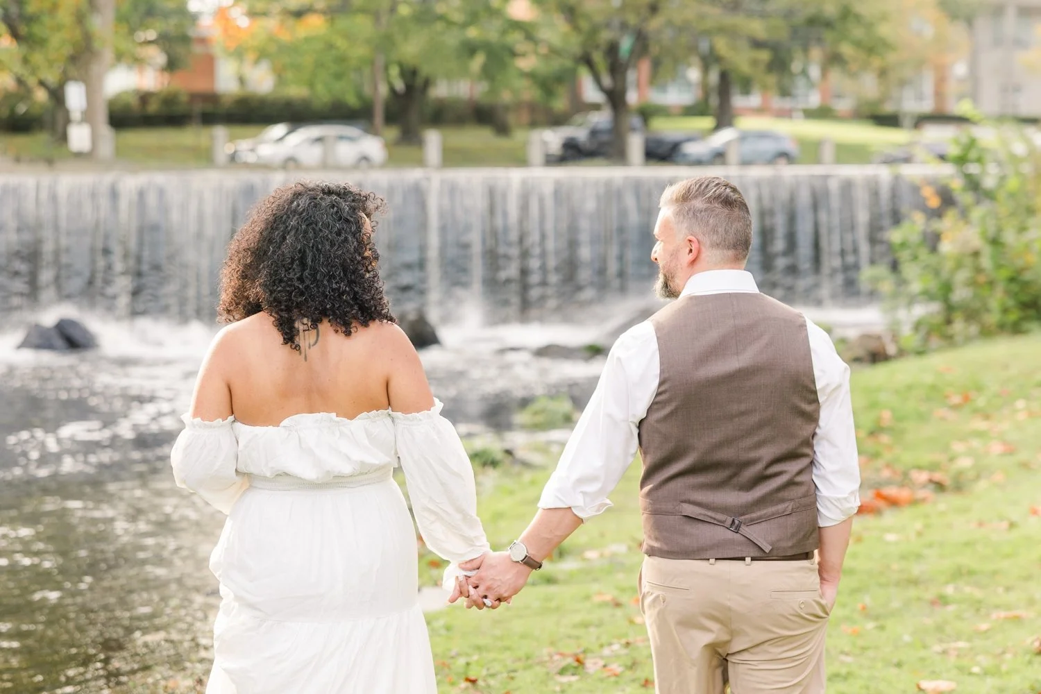 downtown-milford-connecticut-engagement-session-photographer-shaina-lee-photography