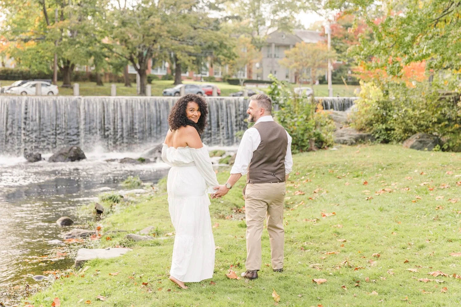downtown-milford-connecticut-engagement-session-photographer-shaina-lee-photography