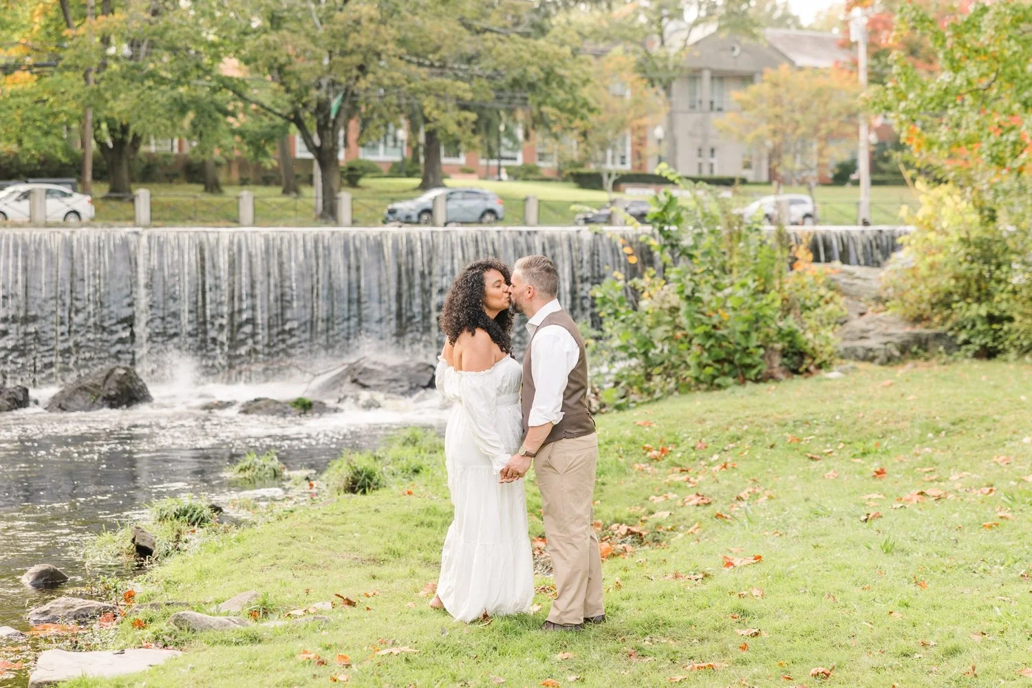 downtown-milford-connecticut-engagement-session-photographer-shaina-lee-photography