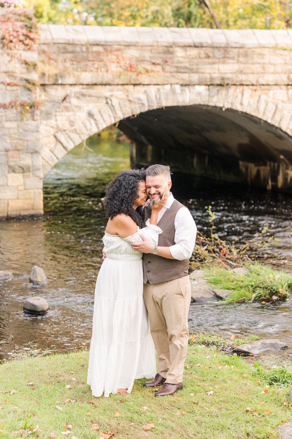 downtown-milford-connecticut-engagement-session-photographer-shaina-lee-photography