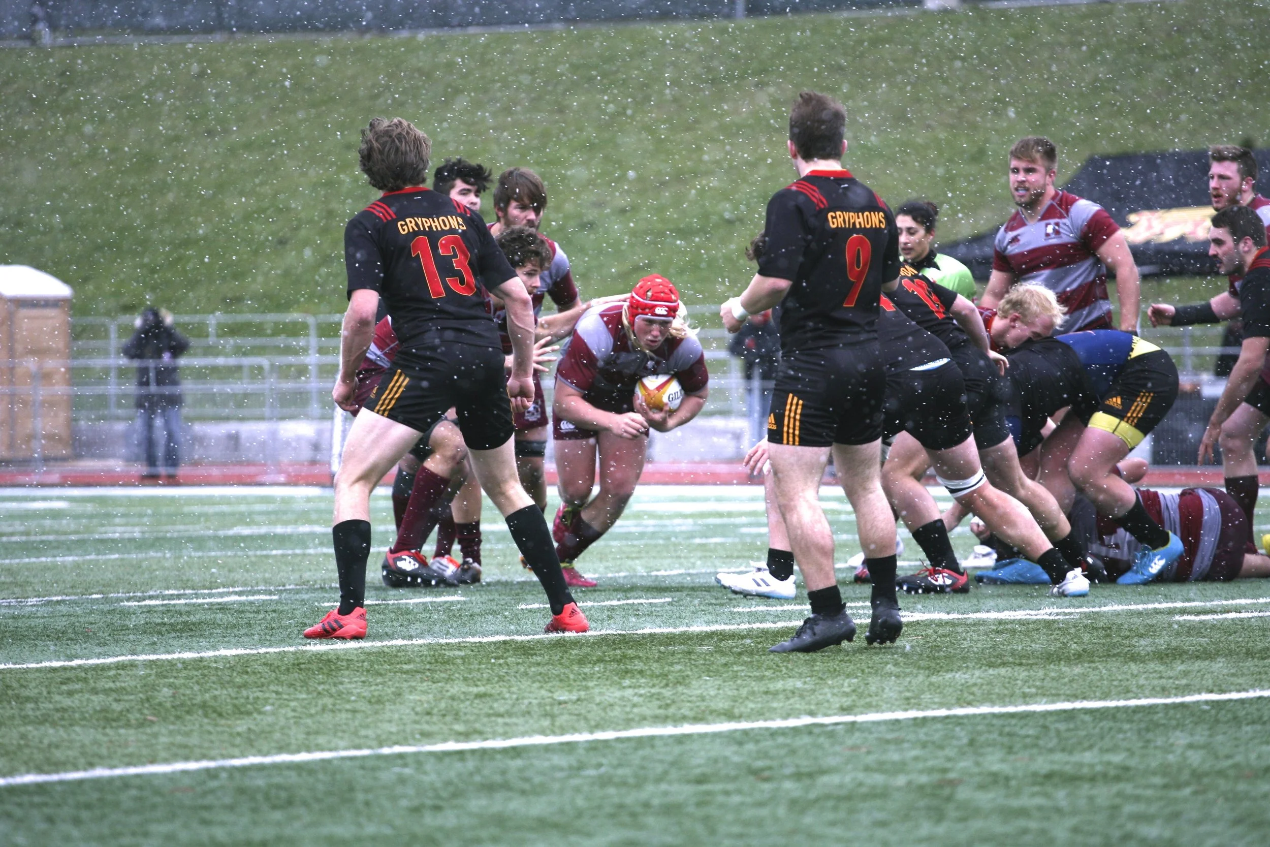 McMaster Marauders beat Guelph Gryphons to take home the Bronze medal.
