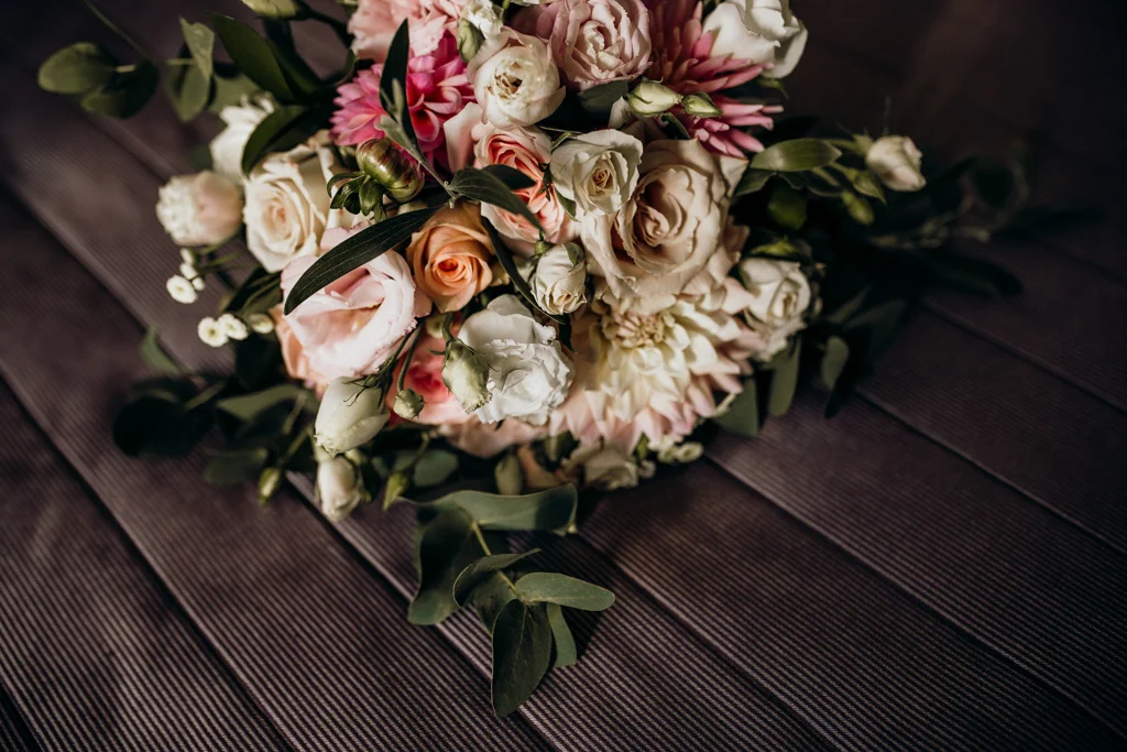 R&T taranaki wedding-3.jpg