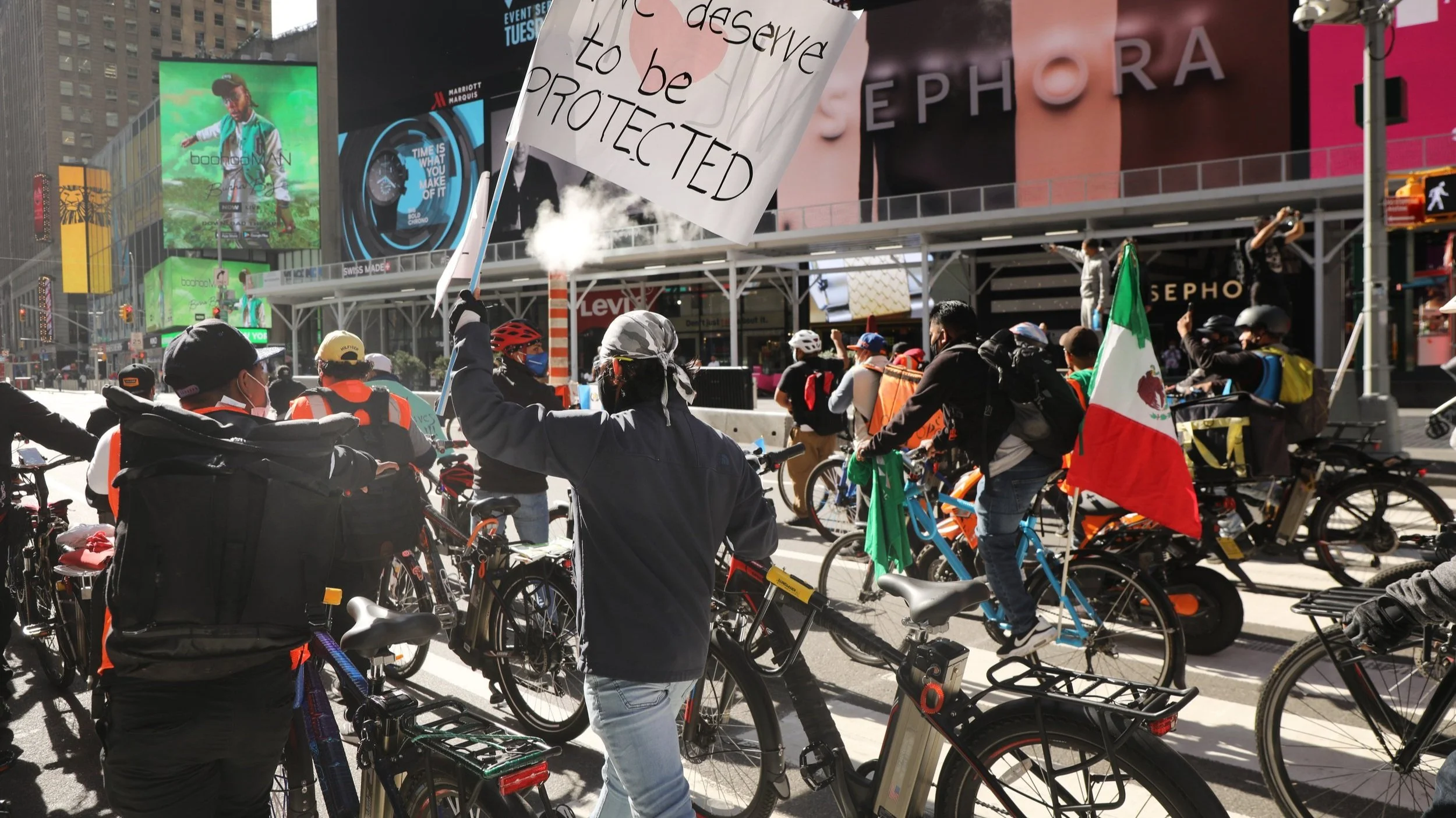 Los Deliveristas Unidos: Delivery Workers Fight For Justice