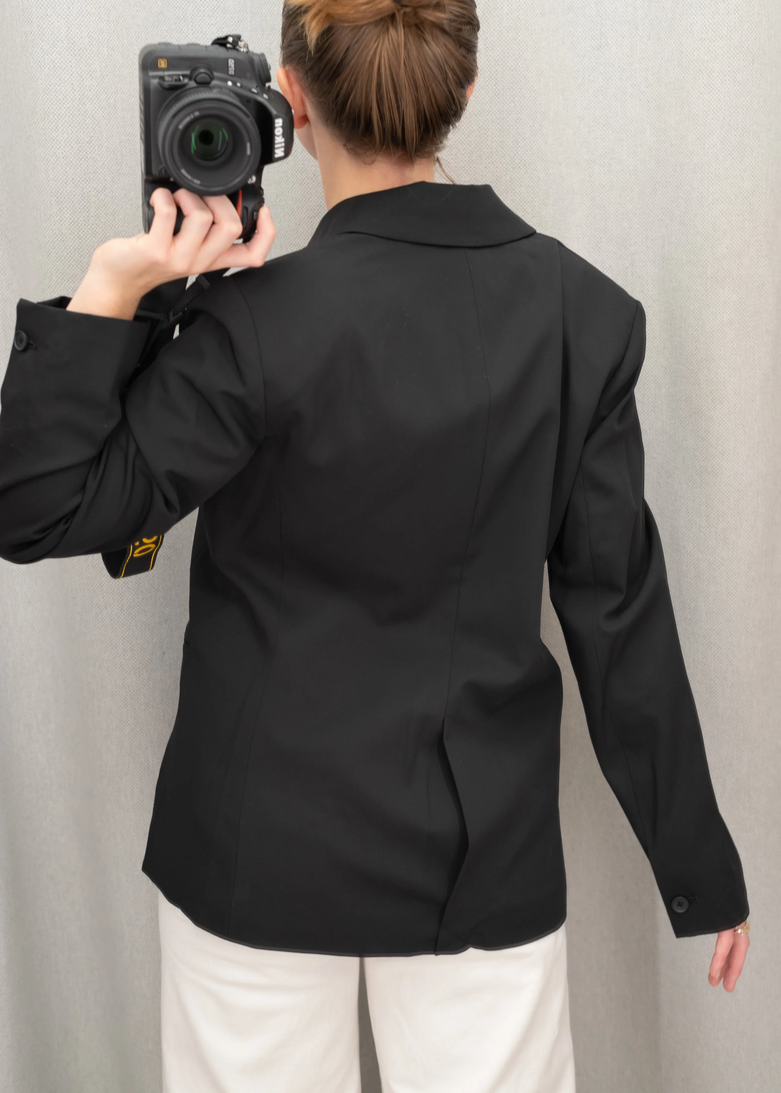 Everlane Italian GoWeave Classic Blazer - Size 6 - Back View