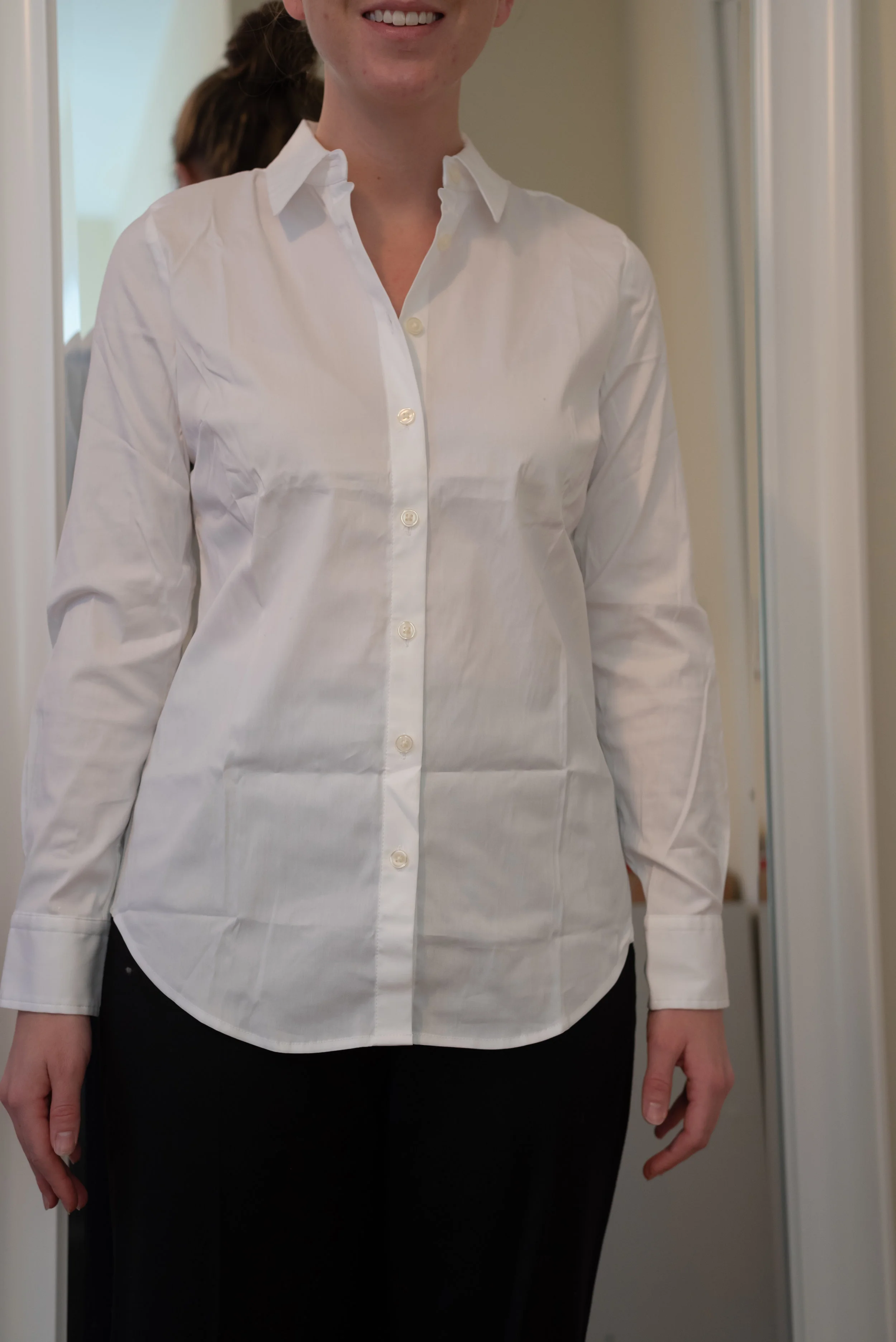 WHITE BUTTON DOWN SHIRT 