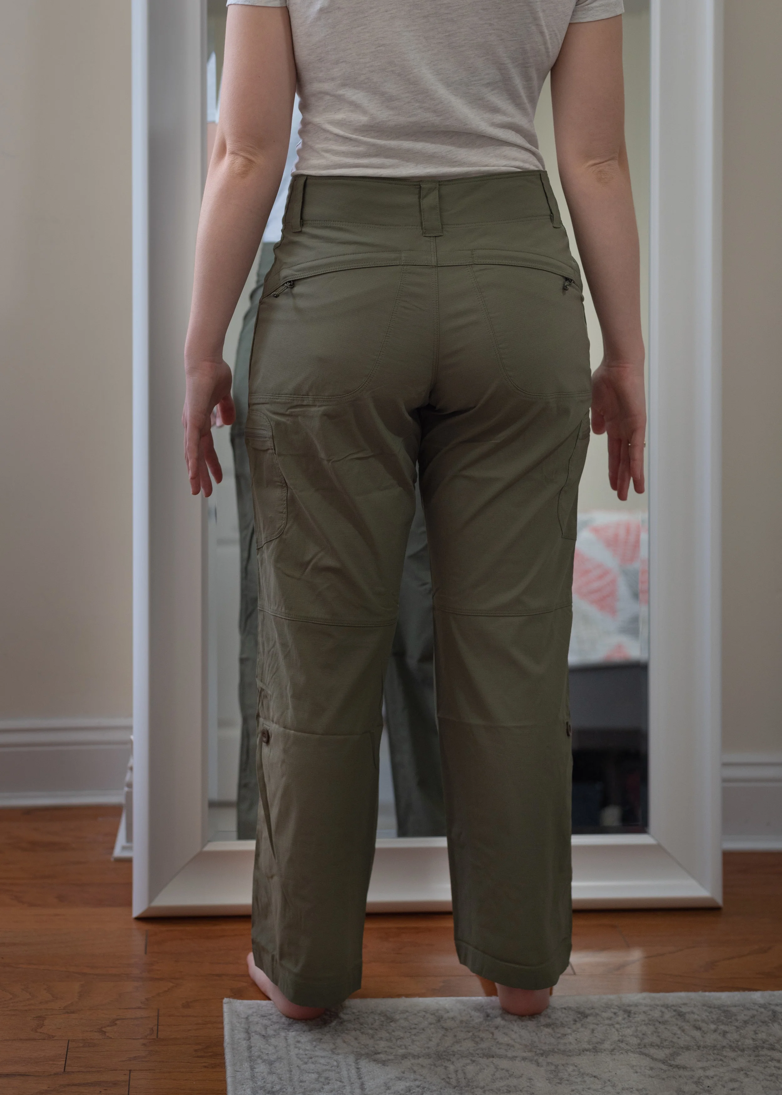 PEAR-FRIENDLY HIKING PANTS 