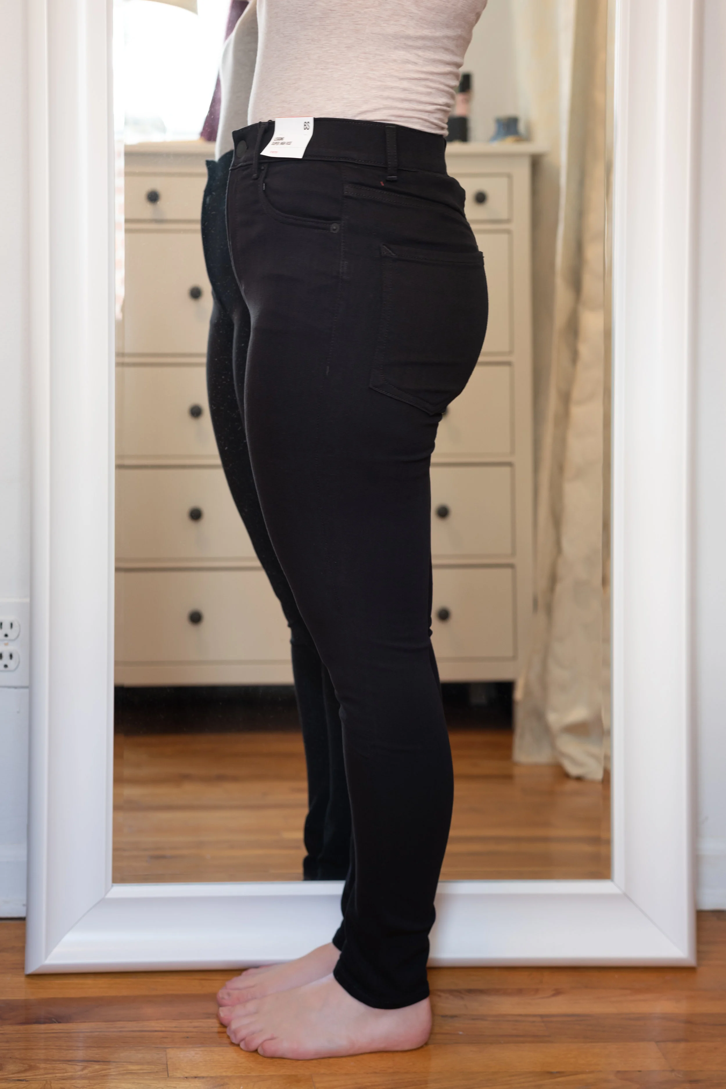 Express Super High Waisted Black Legging - Size 6 Short