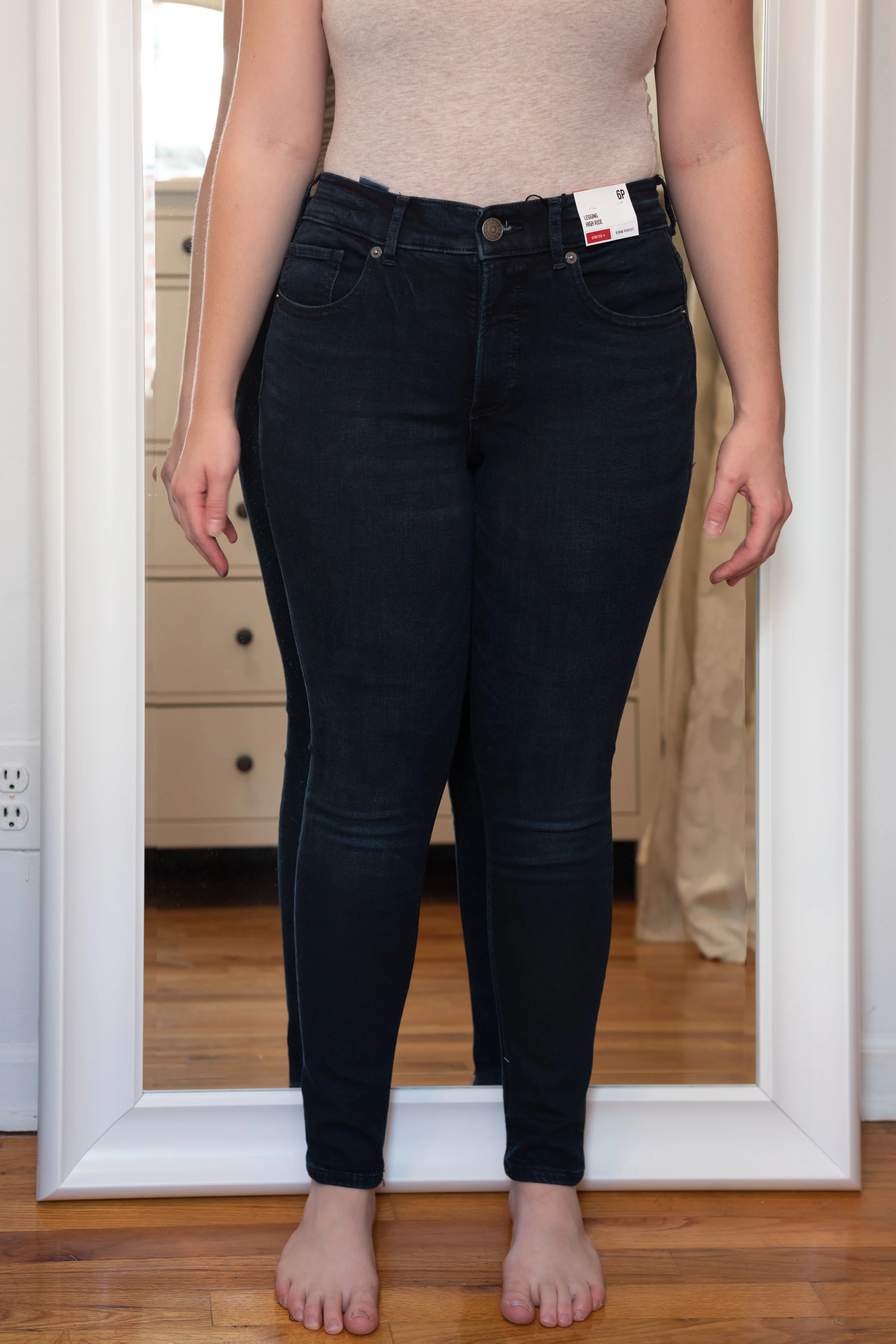 Express High Waisted Denim Perfect Dark Wash Jean Leggings - 6 Short