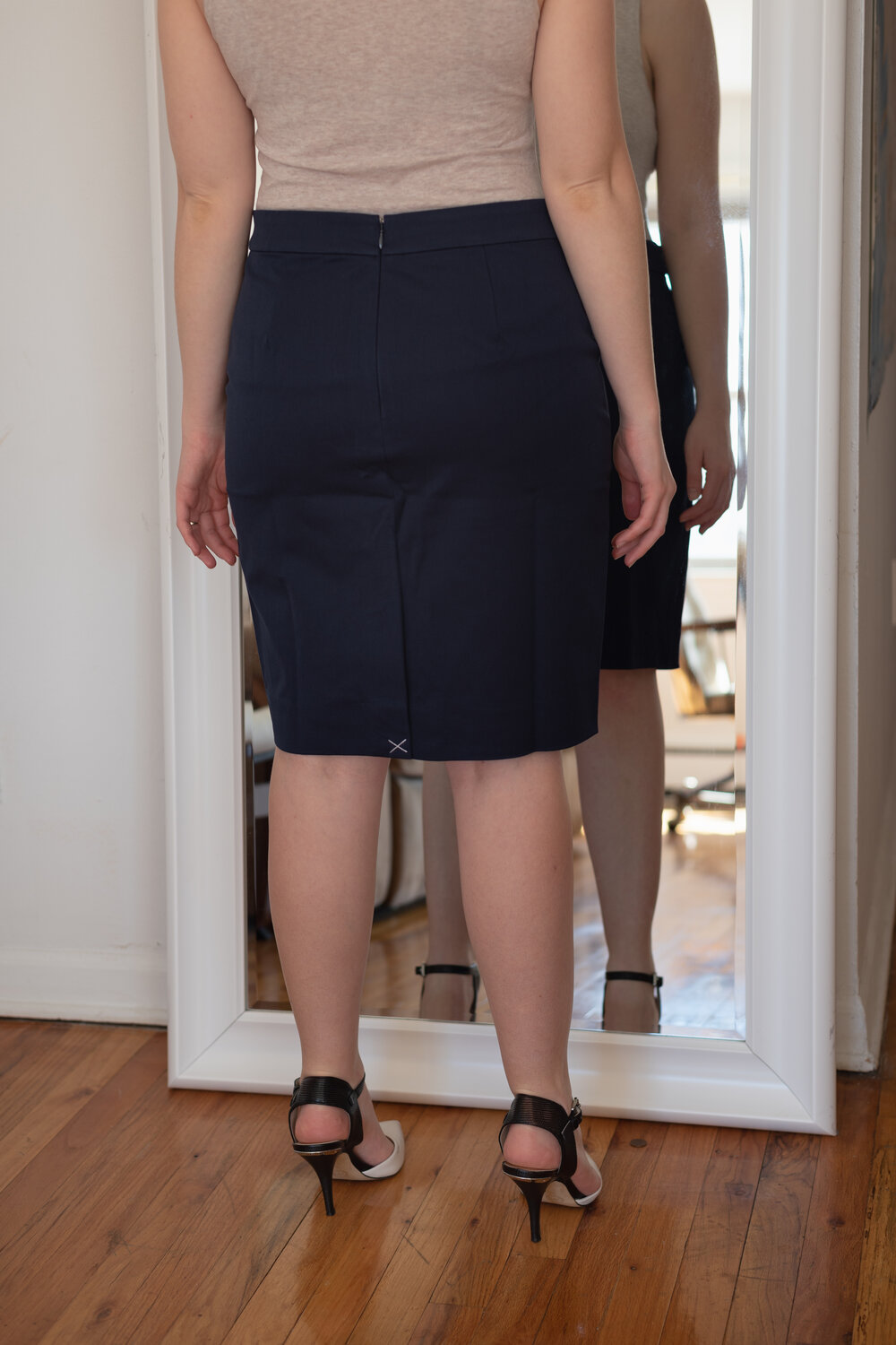 WHERE TO FIND PENCIL SKIRTS WHEN YOU'RE CURVY — The Petite Pear Project