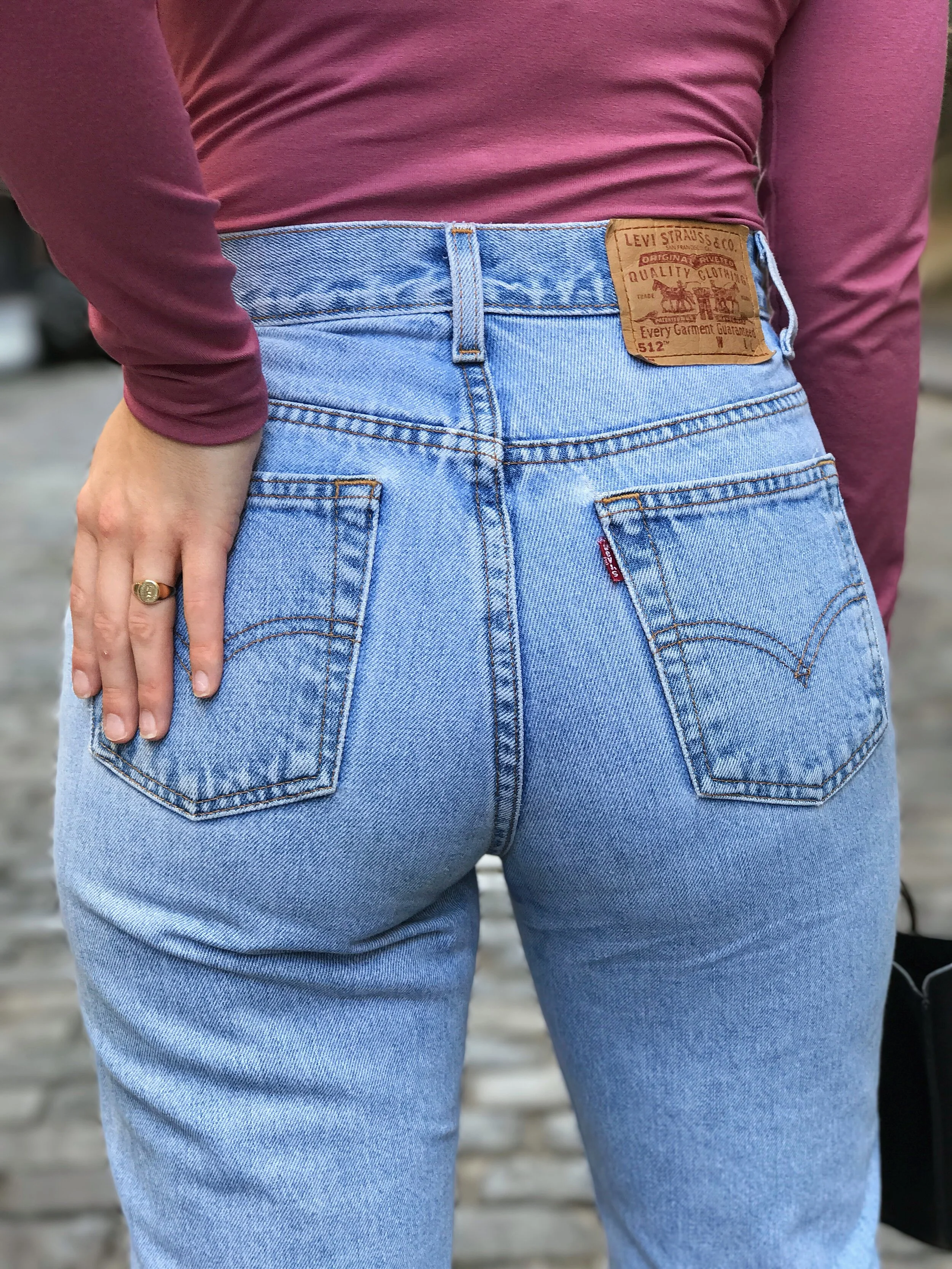 jeans sag in back